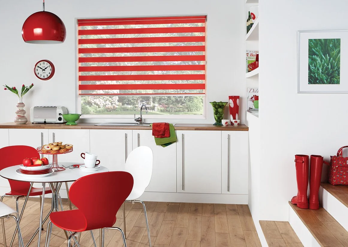 2019_LL_Vision_Capri_Colour_Scarlet_Kit_WEB.jpg