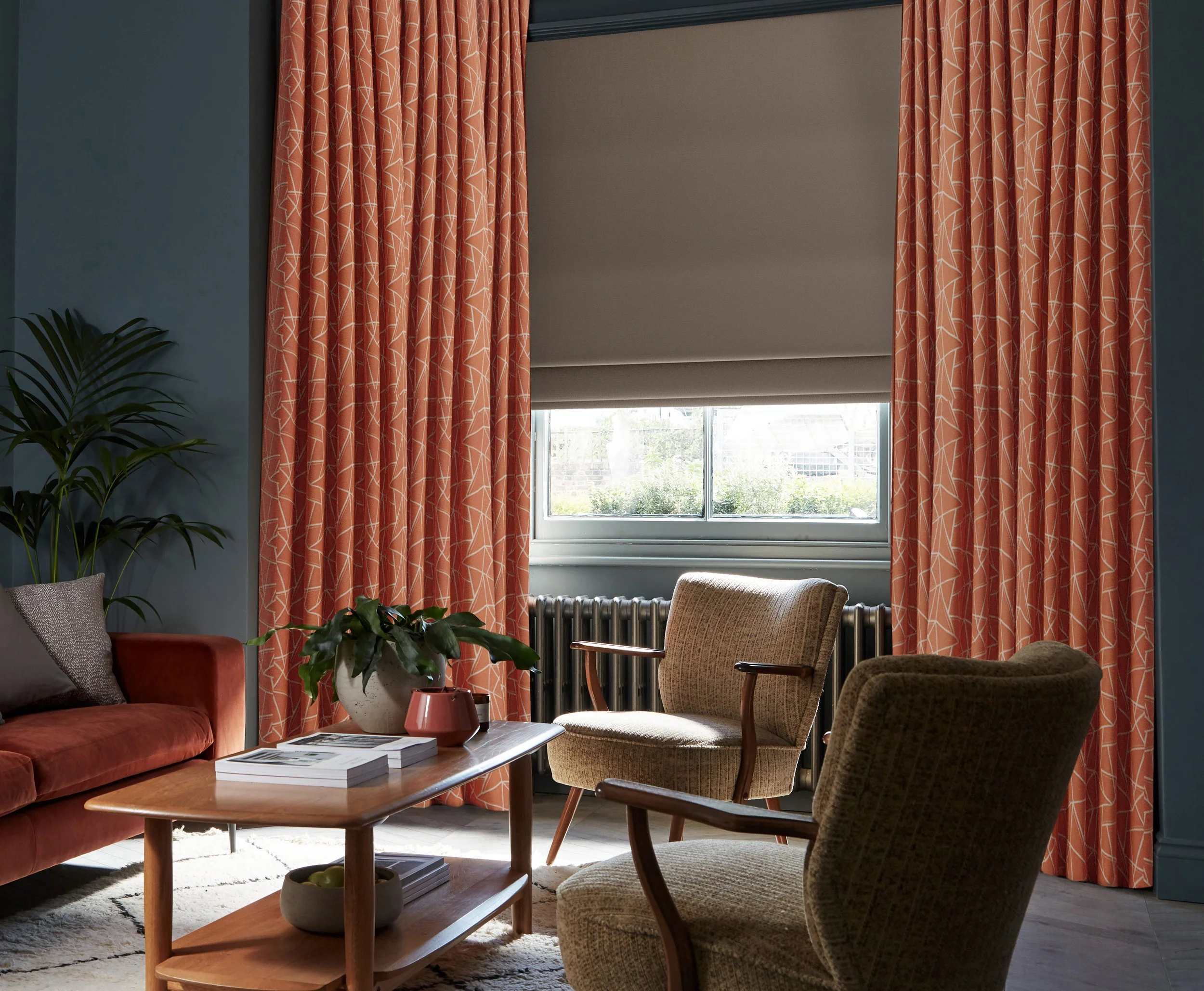 ARENA-2021-SOFTS-LAUNCH-CURTAINS-PERSPECTIVE-EMBER-ROMAN-BLINDS-CALISTA-SMOKE-RT-2.jpg