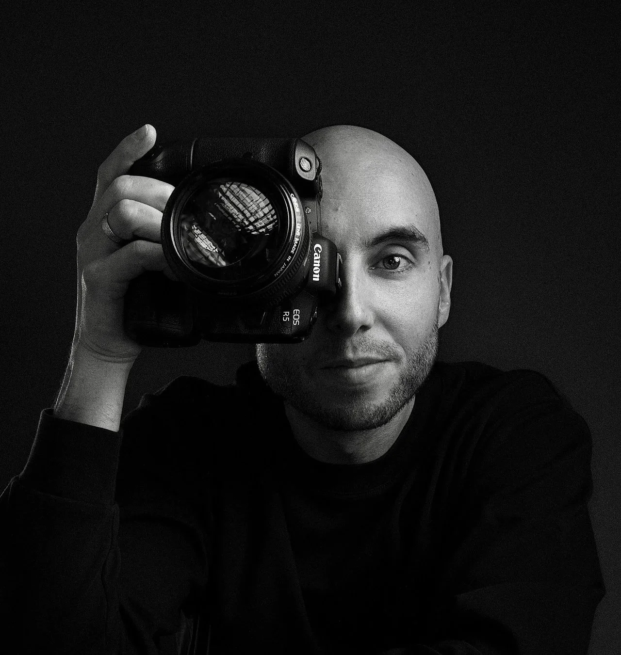 Zwart-wit portret van fotograaf Studio Wartenbergh, Den Bosch