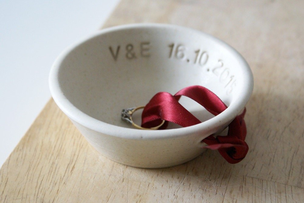https://i.etsystatic.com/5602627/r/il/5ac90f/835696325/il_fullxfull.835696325_2v5b.jpg