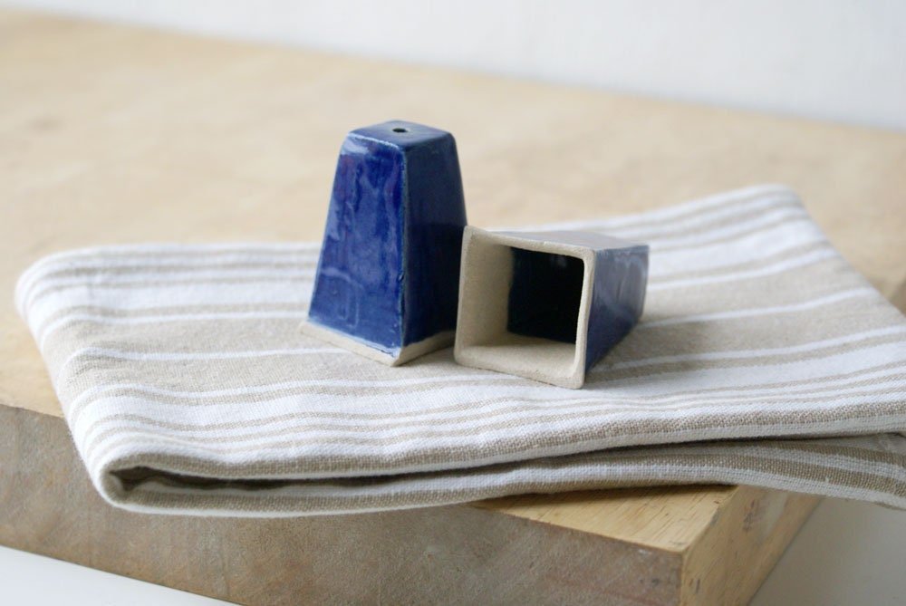 https://i.etsystatic.com/5602627/r/il/4e4e40/1601160216/il_fullxfull.1601160216_64pz.jpg