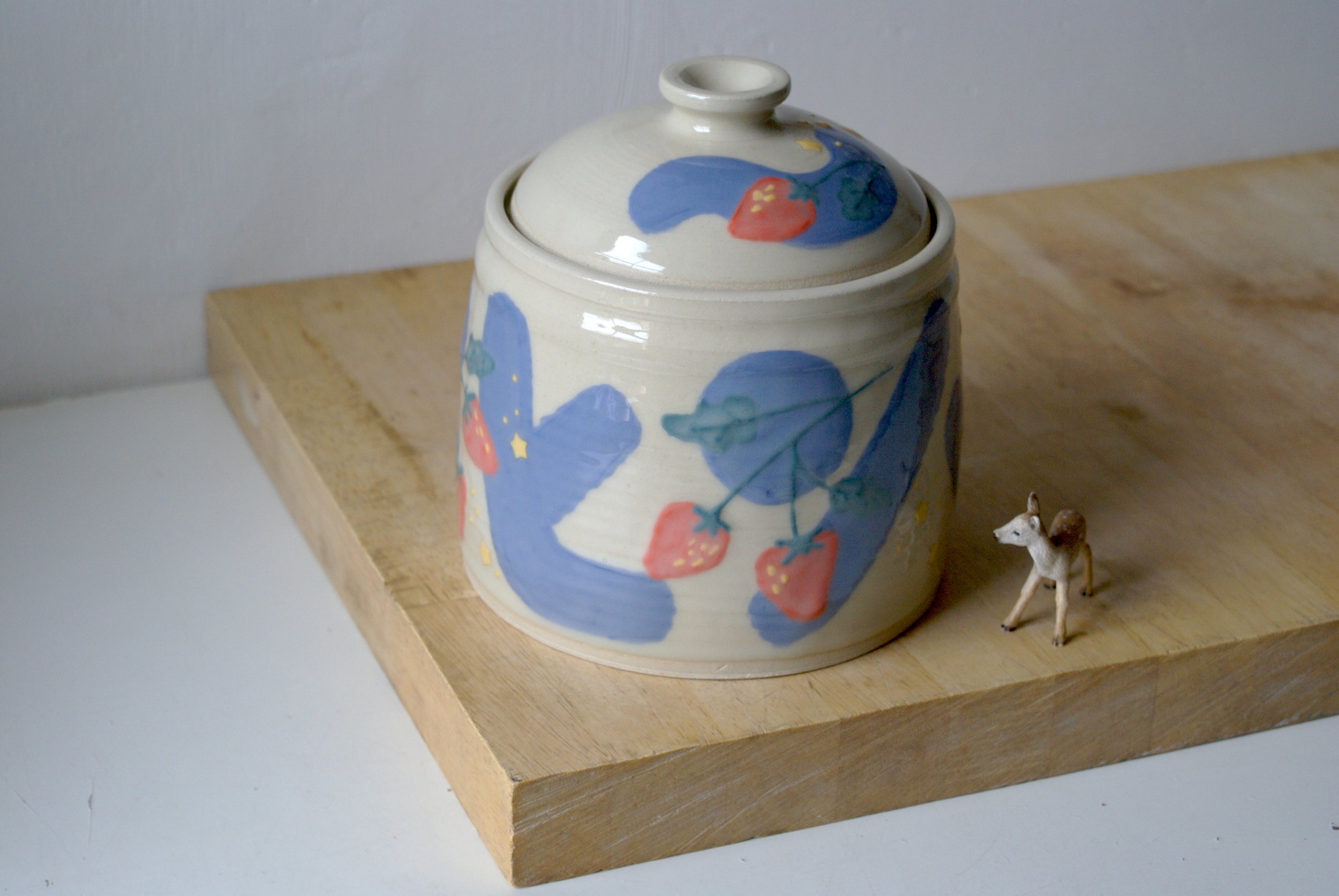 strawberryjar-3.jpg