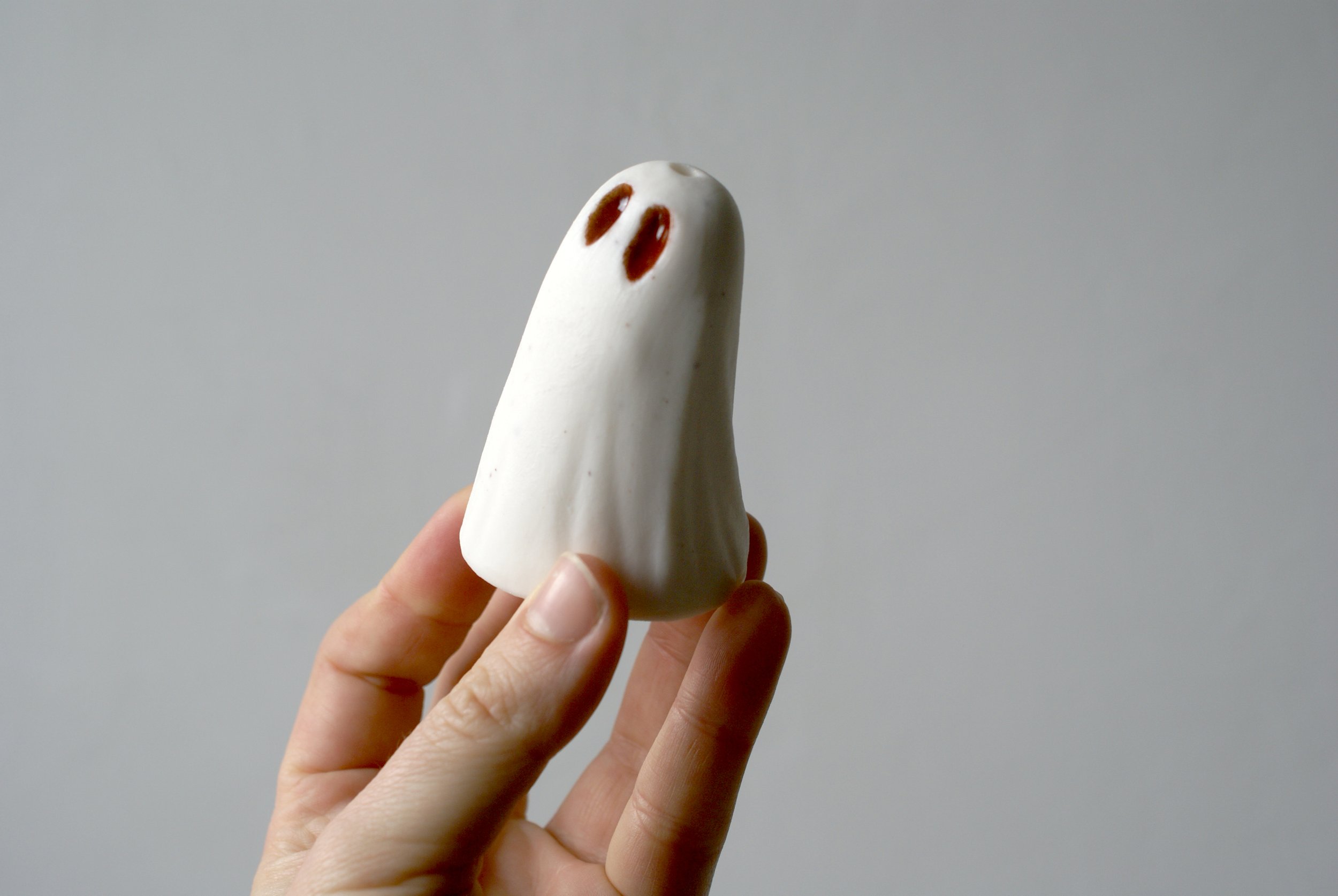 ghosts-red-4.jpg