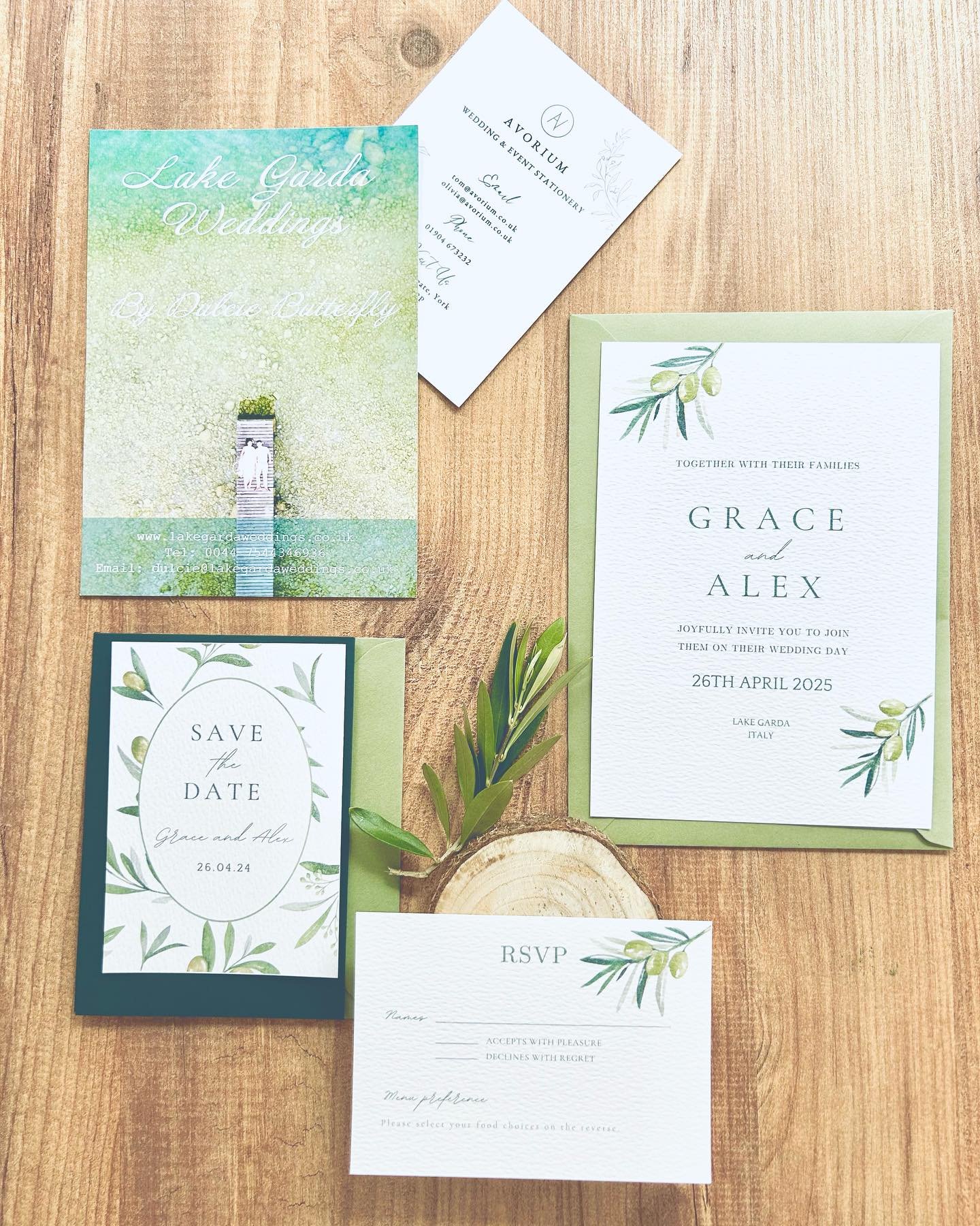 The little details sometimes make all the difference , finding the best invitations to suit your personal style and creating a imaginary little story to lead  your guests into the dream of your wedding day to follow , Olivia @avorium_ can help with a
