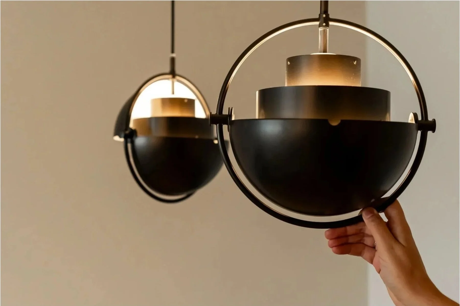 Detalhe de iluminação moderna em styling de interiores contemporâneo
