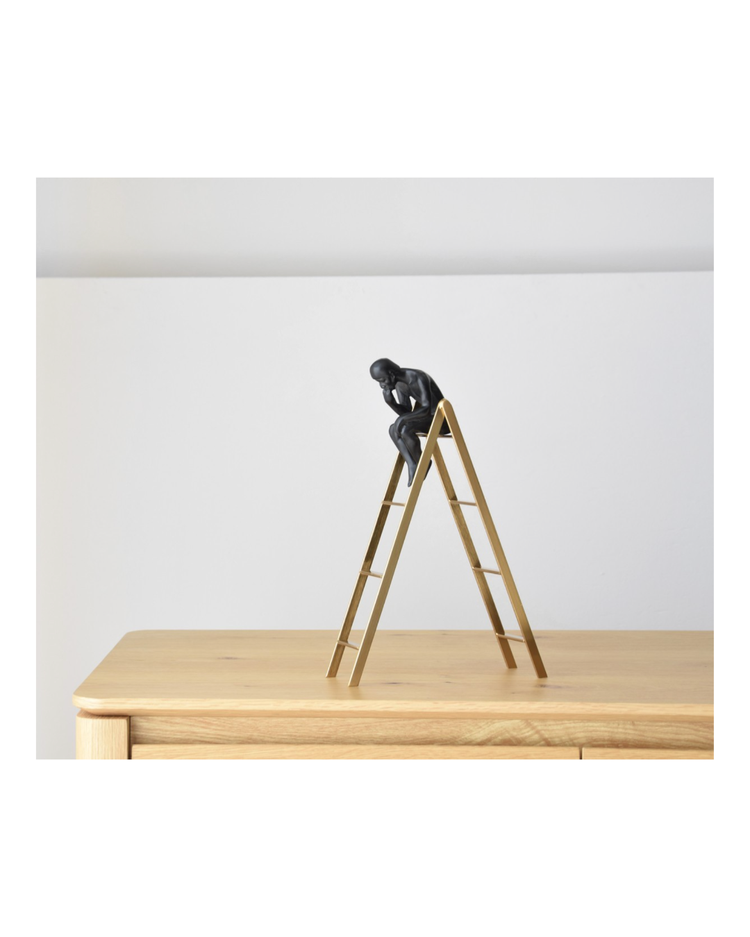 o pensador escultura.png