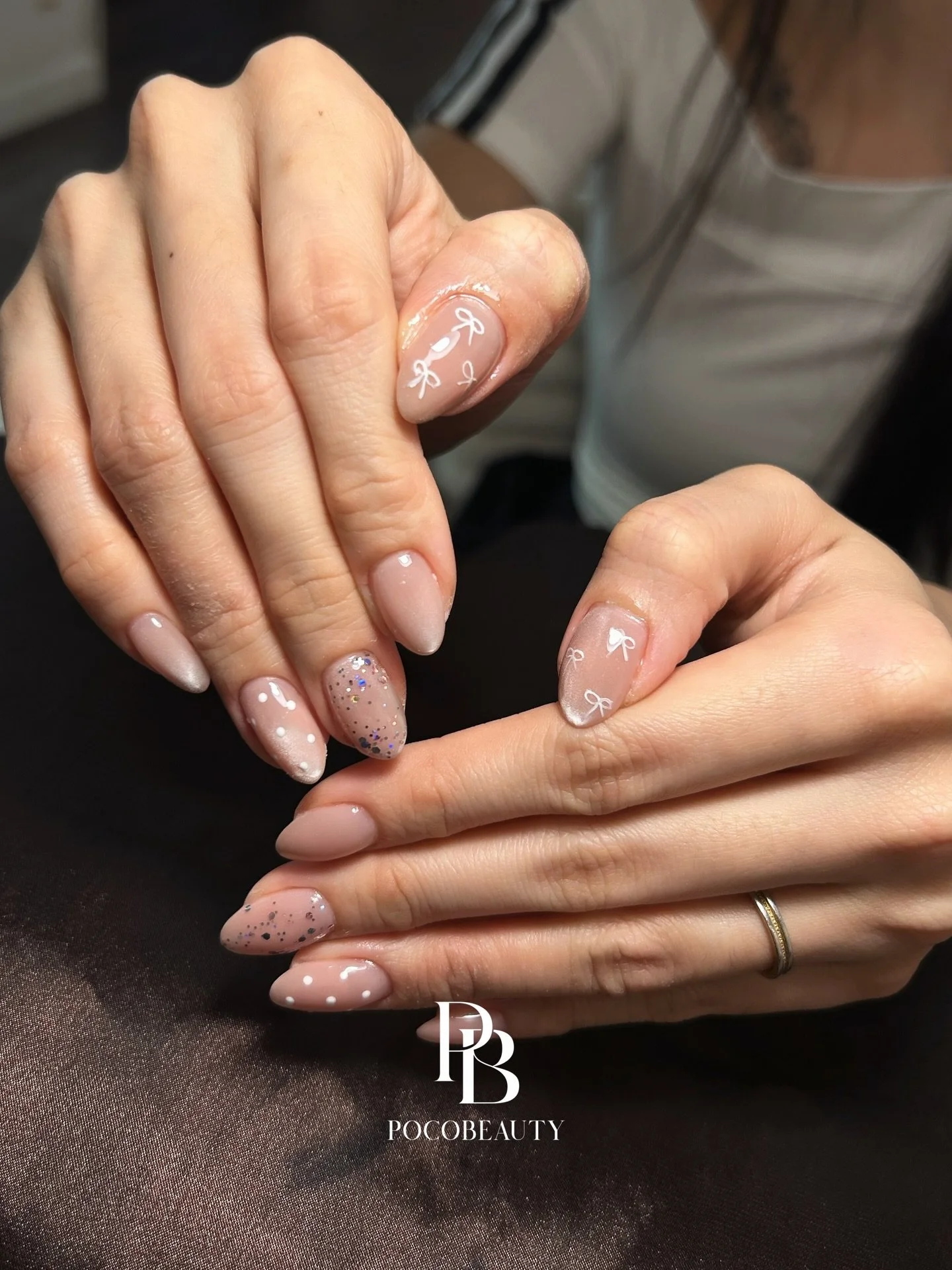 Soft blush, tiny bows, subtle sparkle ✨
The kind of nails that go with everything.

Pocobeauty
1 min from Chinatown MRT | 2 mins from Maxwell MRT 

#nailsg #nailartsg #singaporenails #singaporenailsalon #sgnails