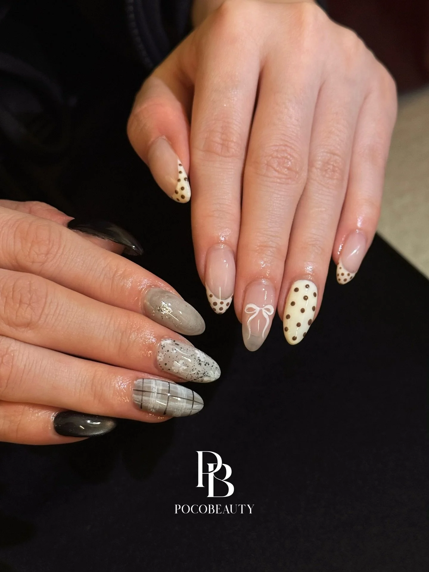 When you can&rsquo;t decide on one vibe&hellip; so you get the best of both ✨🤎
Polka dots on one hand, plaid on the other &mdash; because why choose?

Pocobeauty
49A Temple Street Singapore 058594 

1 min from Chinatown MRT | 2 mins from Maxwell MRT