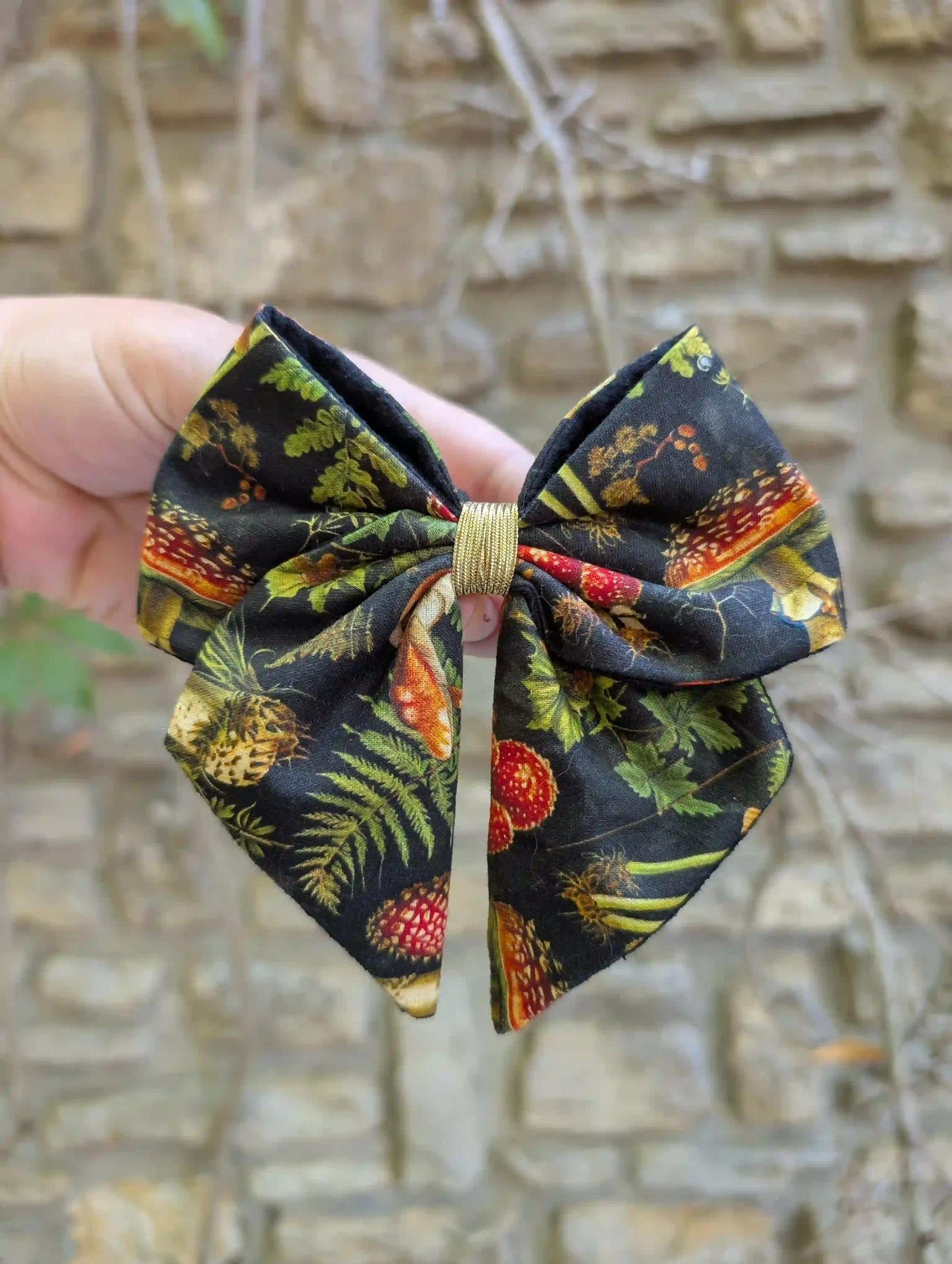 noeud-cheveux-fait-main-tissu-foret-fantastique.webp