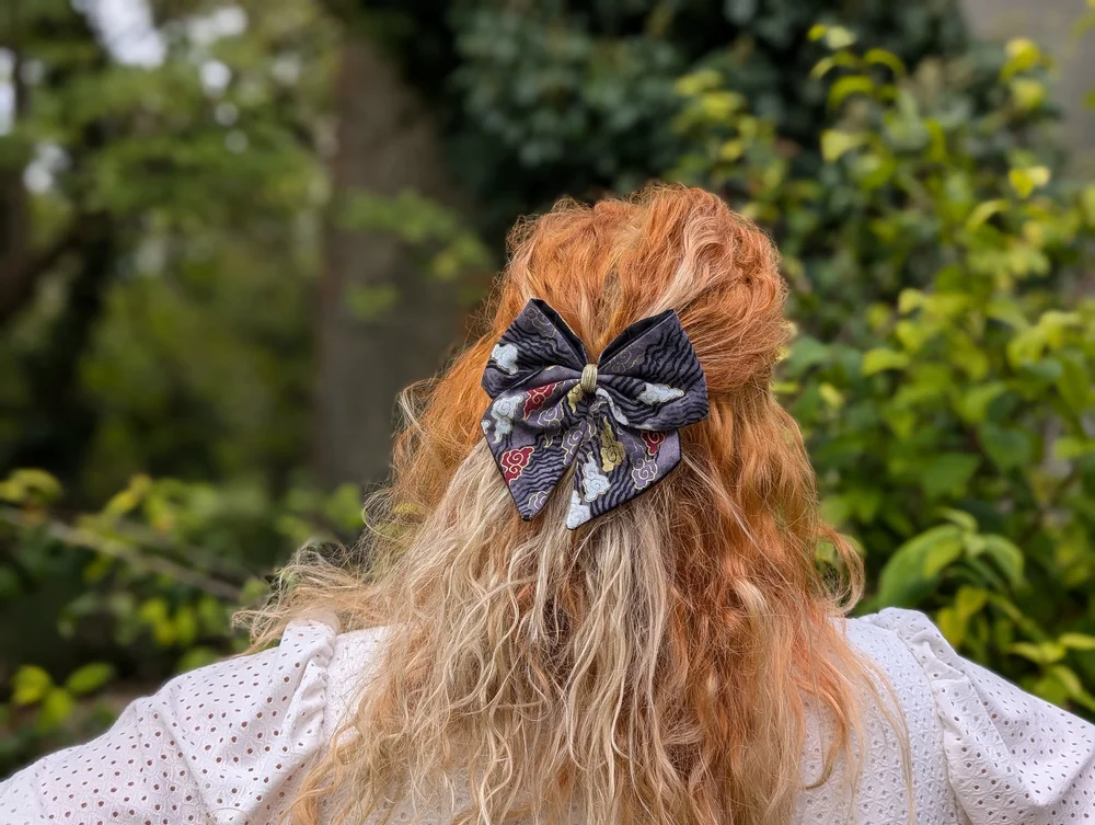 Barrette à Cheveux Faite Main En France - Forme Nœud/papillon Perlé Blanc, Pour Toutes Occasions