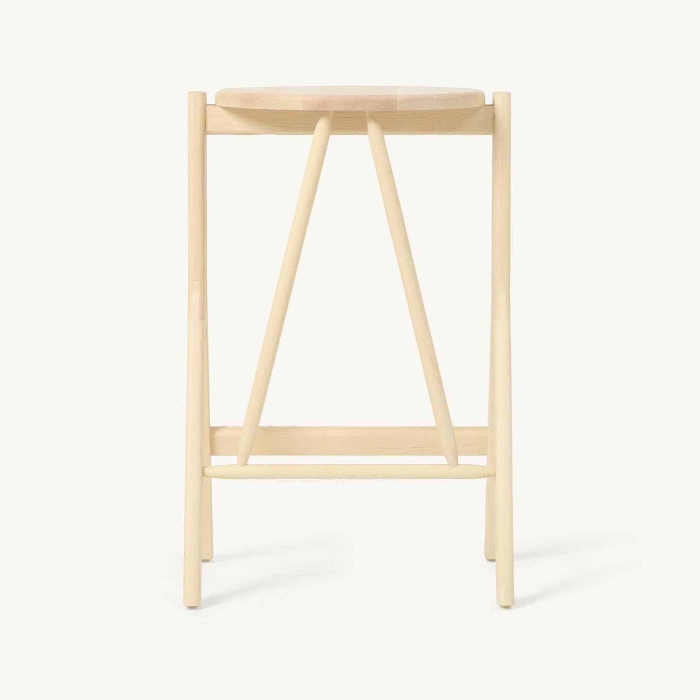 The 650 Stool. 650mm high suitable for breakfast bars, and, bars. 

Handmade with traditional joinery practices in our Melbourne workshop. 

All our furniture is made to order to minimise the use of resources.

📷 @rufusandcooper