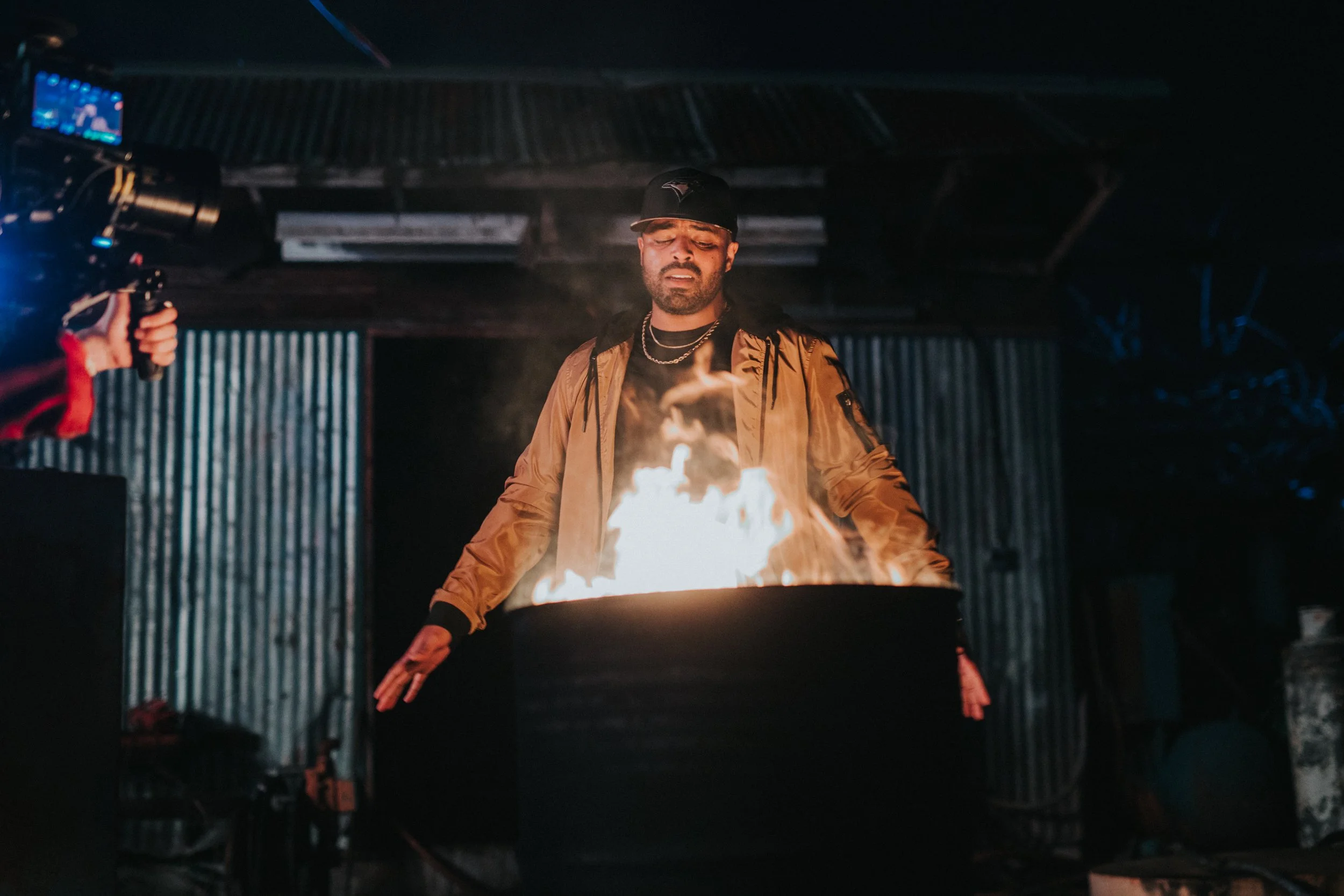 JoJo Mason-Let Me Down Easy_Photos by Cass O'Neil-8.jpg