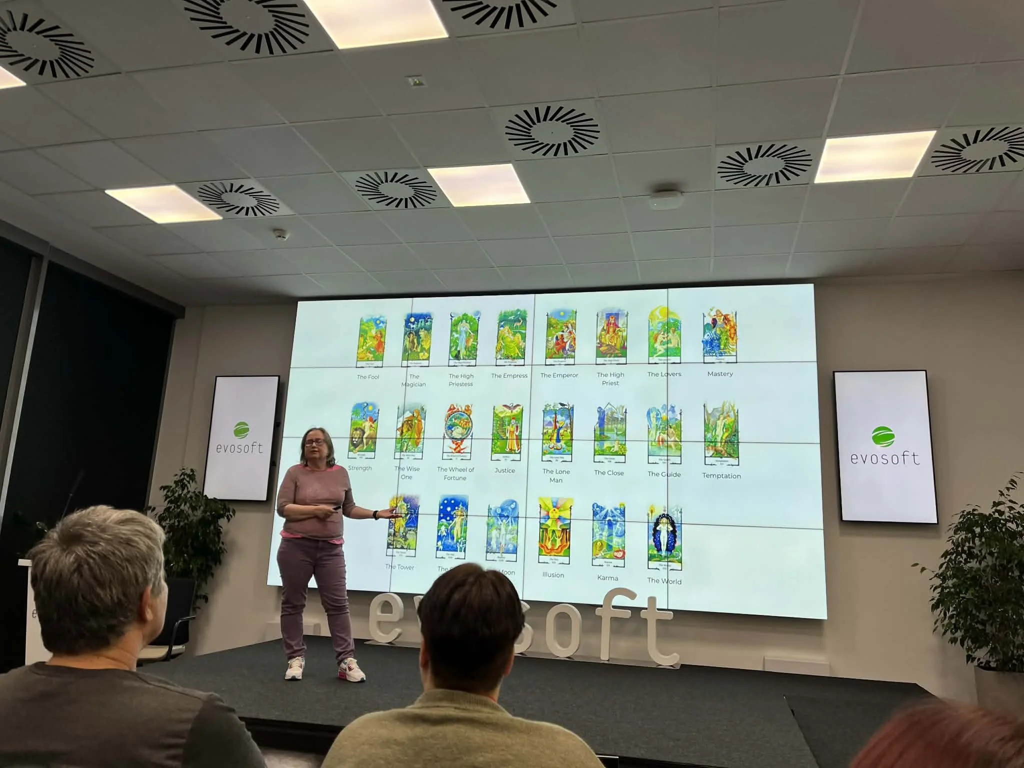 Angol_célbeszélőnk_Nagy_Enikő_ a hős útja.jpg