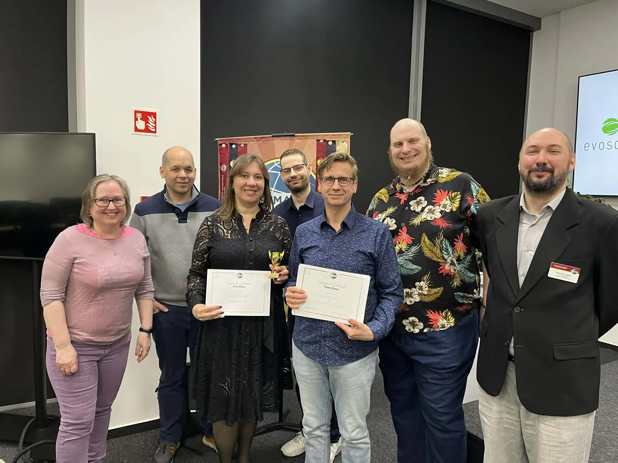 Az evotalk Bodapest Toastmasters Klub résztvevői.jpg