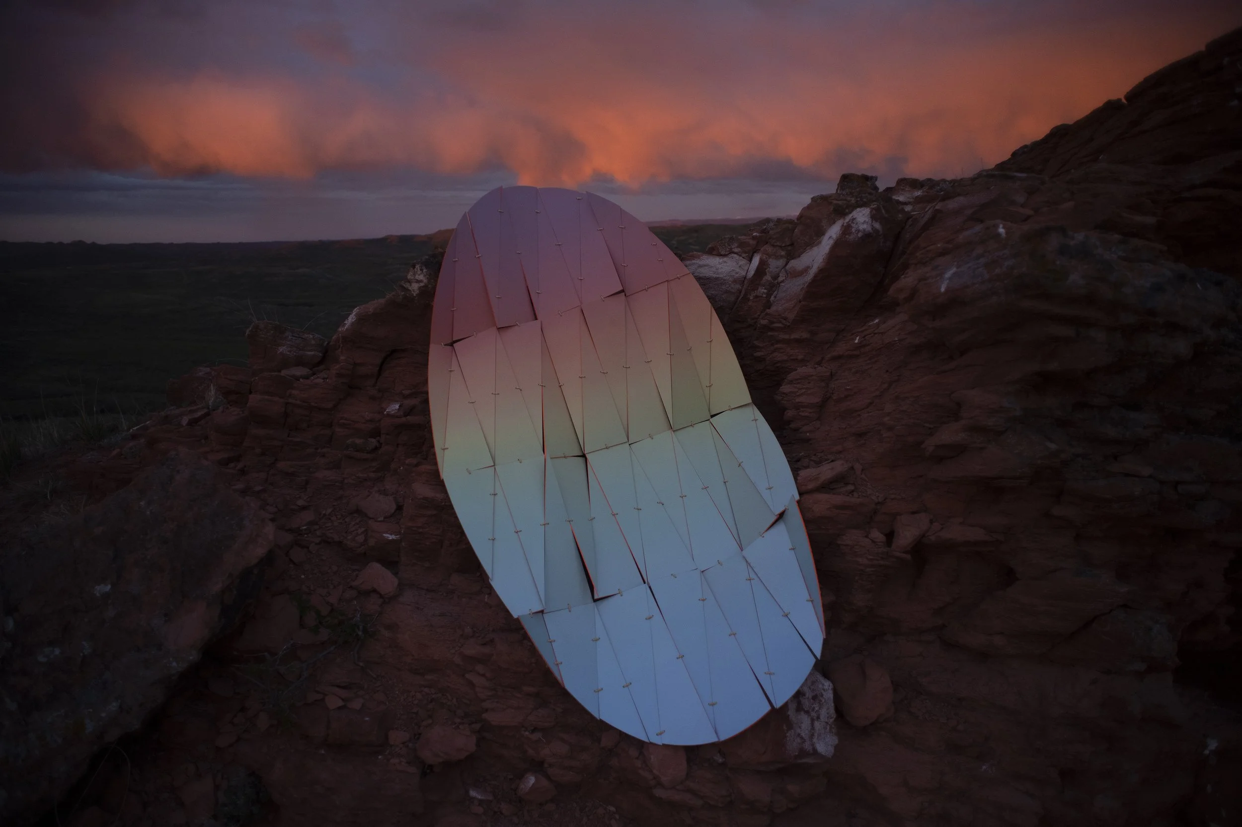 interface painting (sunset state no.1, hillside at sunrise, ucross, wy), 2021, acrylic on panel with shock cord, 36x56”
_
This image shows the first state of this Interface Painting which is in response to the contextual color of a particular sunrise