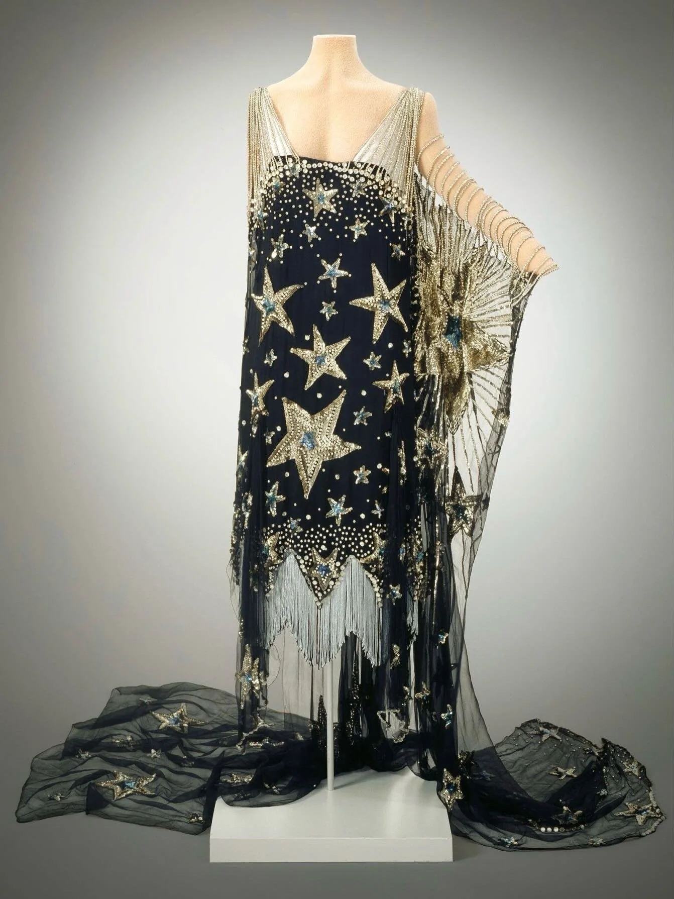 🌟 &ldquo;This silk cr&ecirc;pe costume was worn by Marjorie Merriweather Post at the Everglades Ball on February 25, 1926. The Everglades Ball was a fancy dress ball held annually at the Everglades Club in Palm Beach, Florida.&rdquo;

https://hillwo