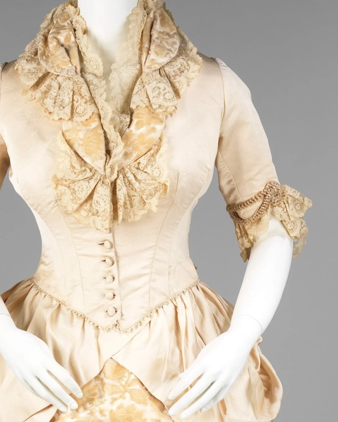 ✨ &ldquo;Near the beginning of the 1880s&hellip;trends altered&hellip;to include the bustle, this time it would reach its maximum potential with some skirts having the appearance of a full shelf at the back. The dense textiles preferred were covered 