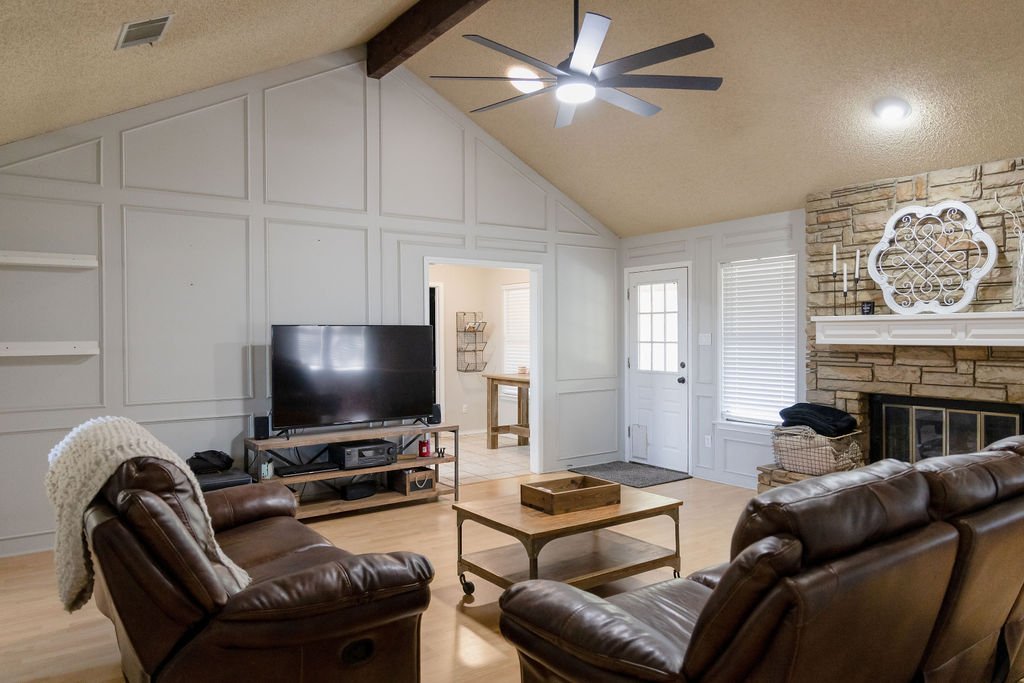 LG2A1302-Edit.jpg