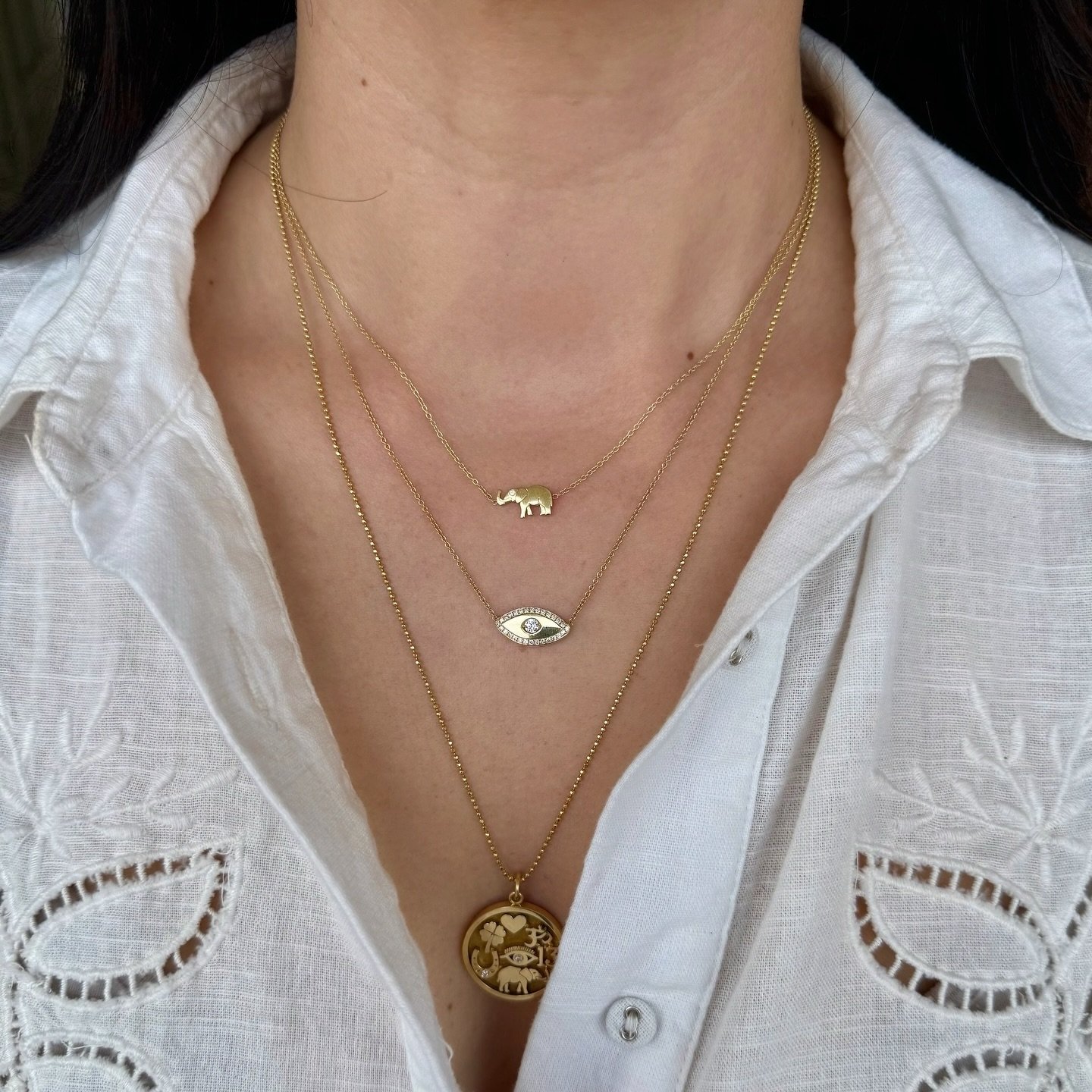 @jenmeyerjewelry necklaces in store now 🧿✨

#vanbrockjewels #finejewelry #shoplocal #goldjewelry #jewelry #kcmo #kansascity #instajewelry #jewelryaddict #jewelrylover #jewelry #necklace #necklaces #diamondnecklaceset #necklaceoftheday #necklacelover