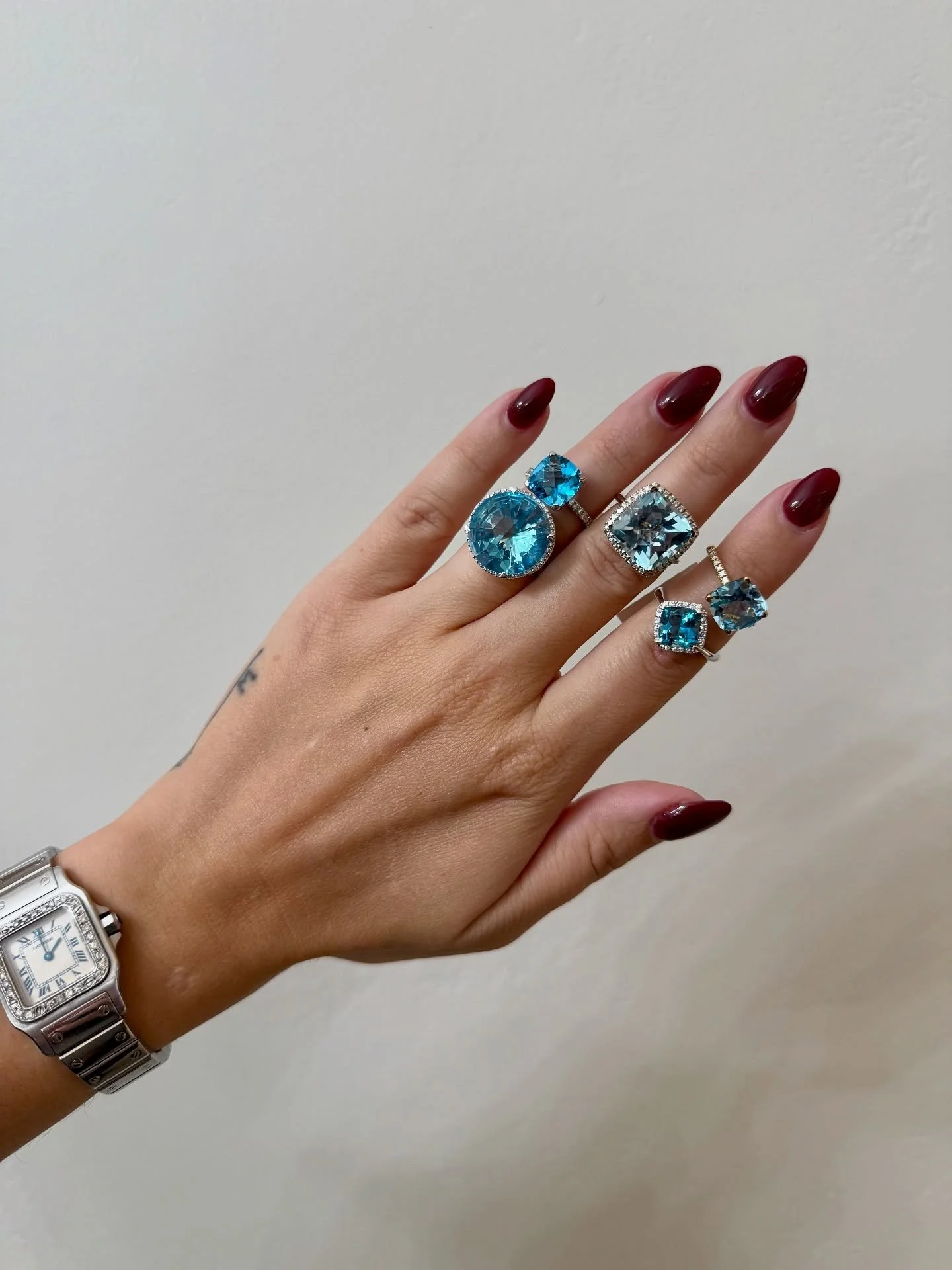 which is blue topaz your favorite ?! 💙🦋🌀🩵💎

#vanbrockjewels #lisanik #lisanikjewelry #finejewelry #shoplocal #goldjewelry #jewelry #kcmo #kansascity #instajewelry #jewelryaddict #jewelrylover #jewelry #ring #diamonds #diamondring #diamondringgoa