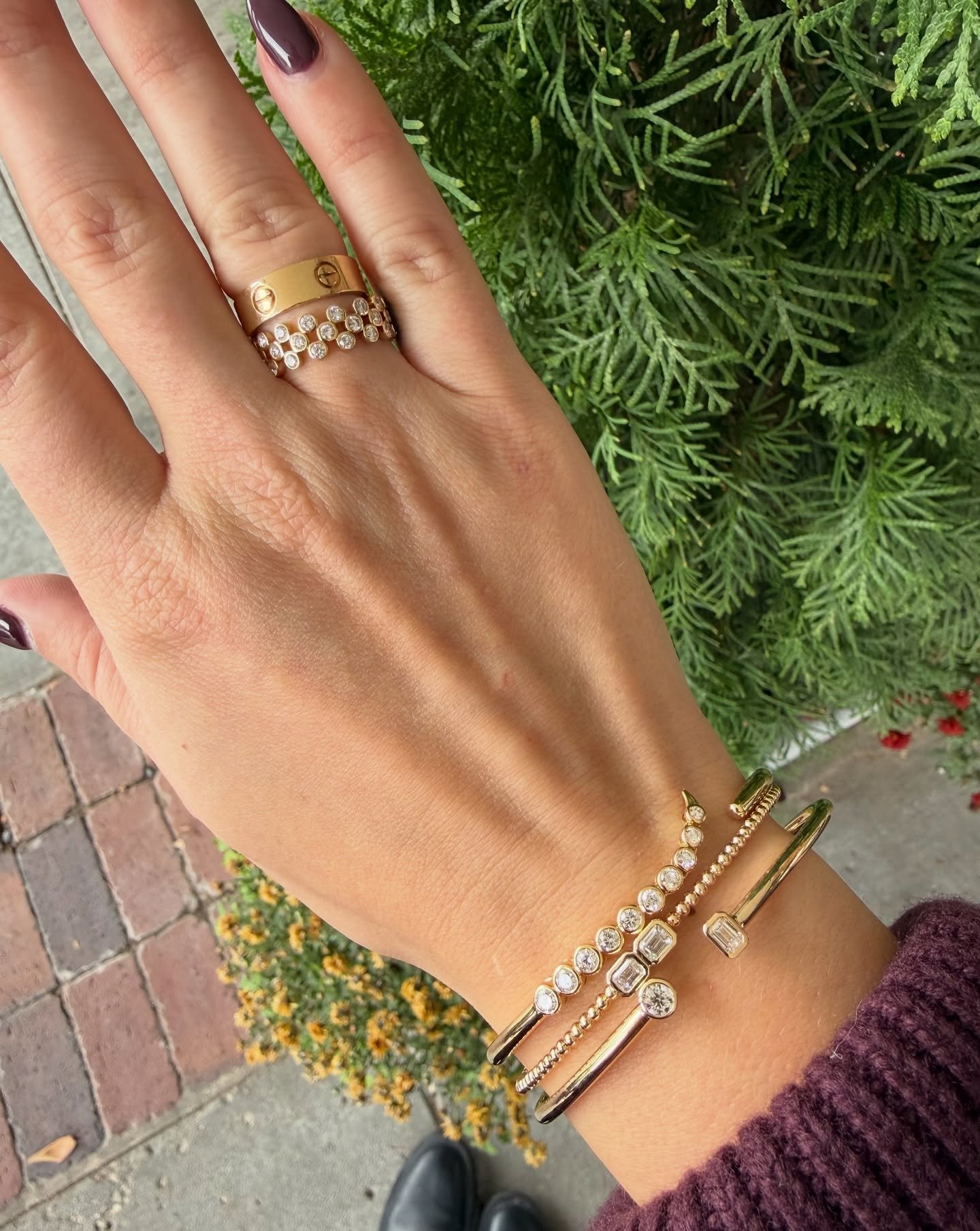 have you updated your holiday wish list yet?! 🎁✨❄️
@ondynfinejewelry @gemma_couture 

#vanbrockjewels #finejewelry #shoplocal #goldjewelry #jewelry #kcmo #kansascity #instajewelry #jewelryaddict #jewelrylover #jewelry #bracelets #braceletstacks #bra