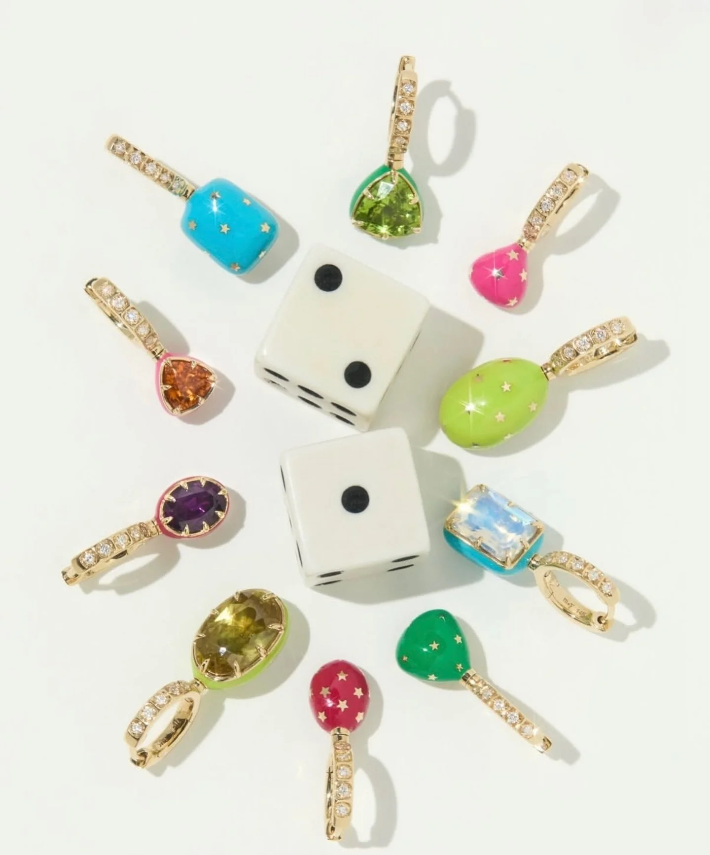 @minedandfound adds a playful twist to your wardrobe 🎲💕✅

#vanbrockjewels #minedandfound #finejewelry