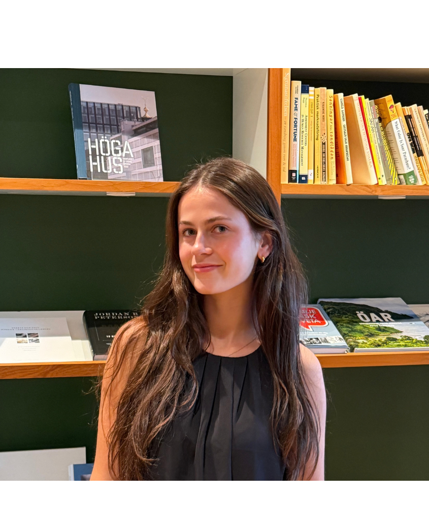 AmCham Welcomes a Second Intern for Fall 2026!