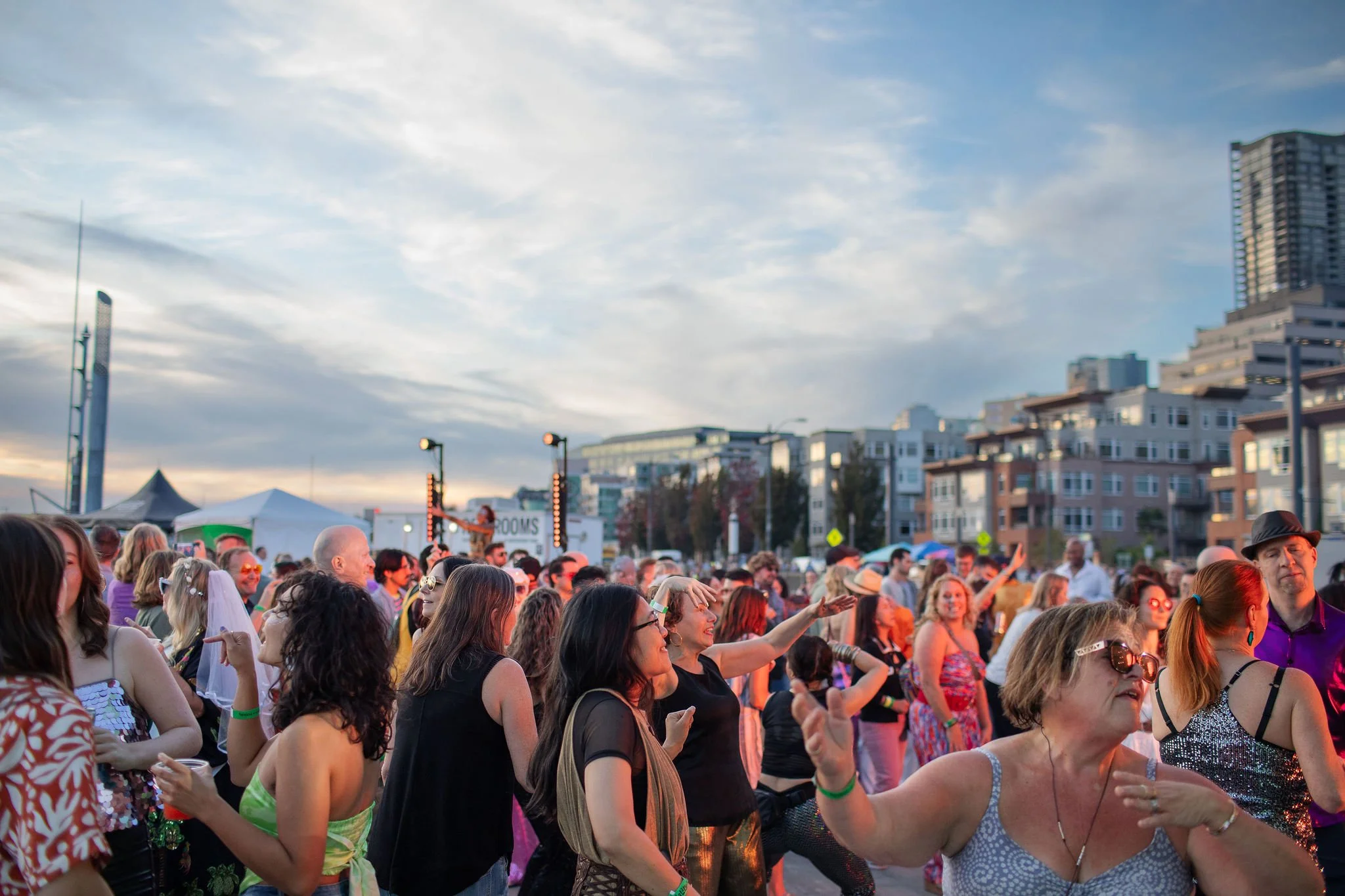 GimmeGimmeDisco_Pier62@PricklyPearPhotography-08.jpg