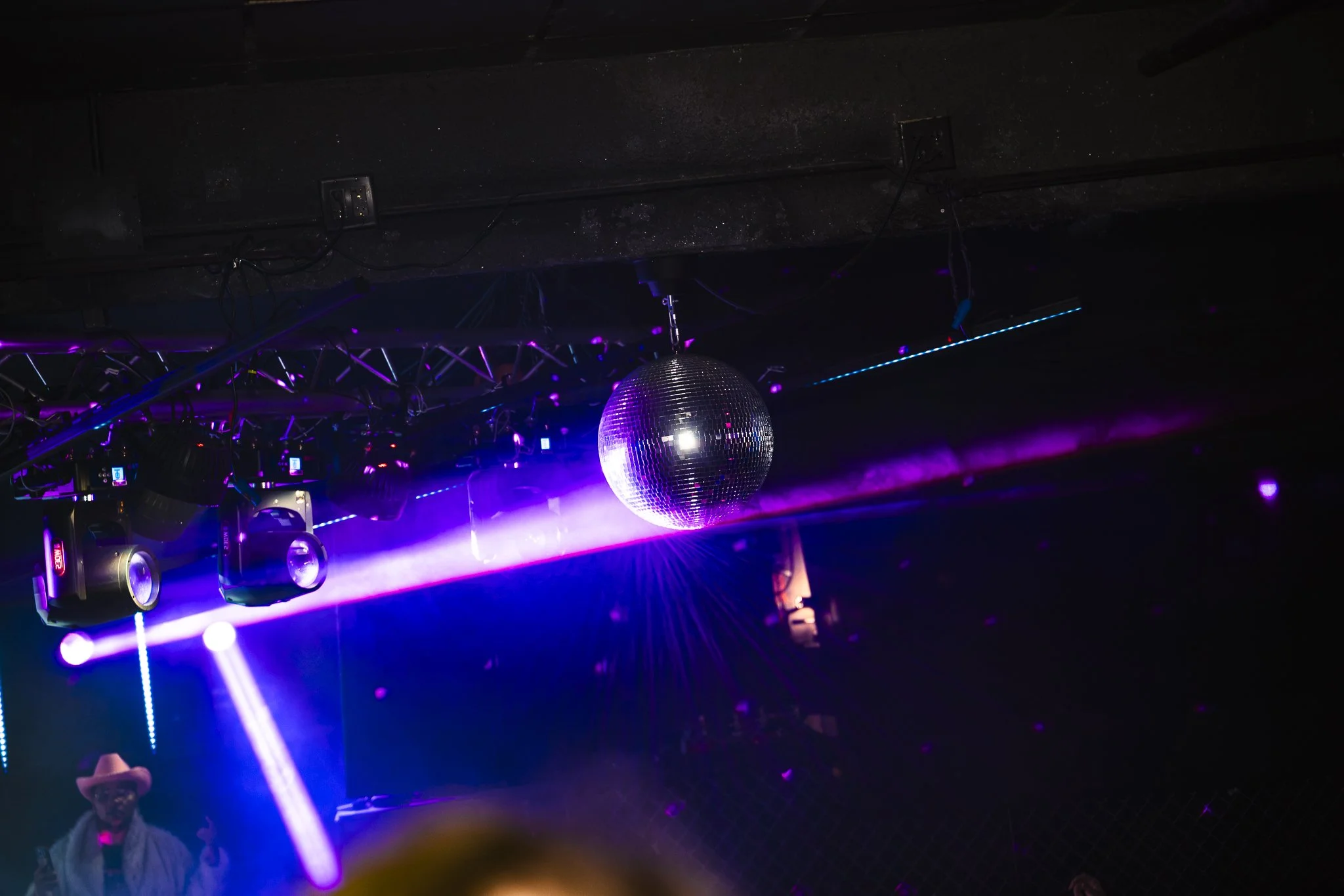 GimmeGimmeDiscoStageWest0007.JPG