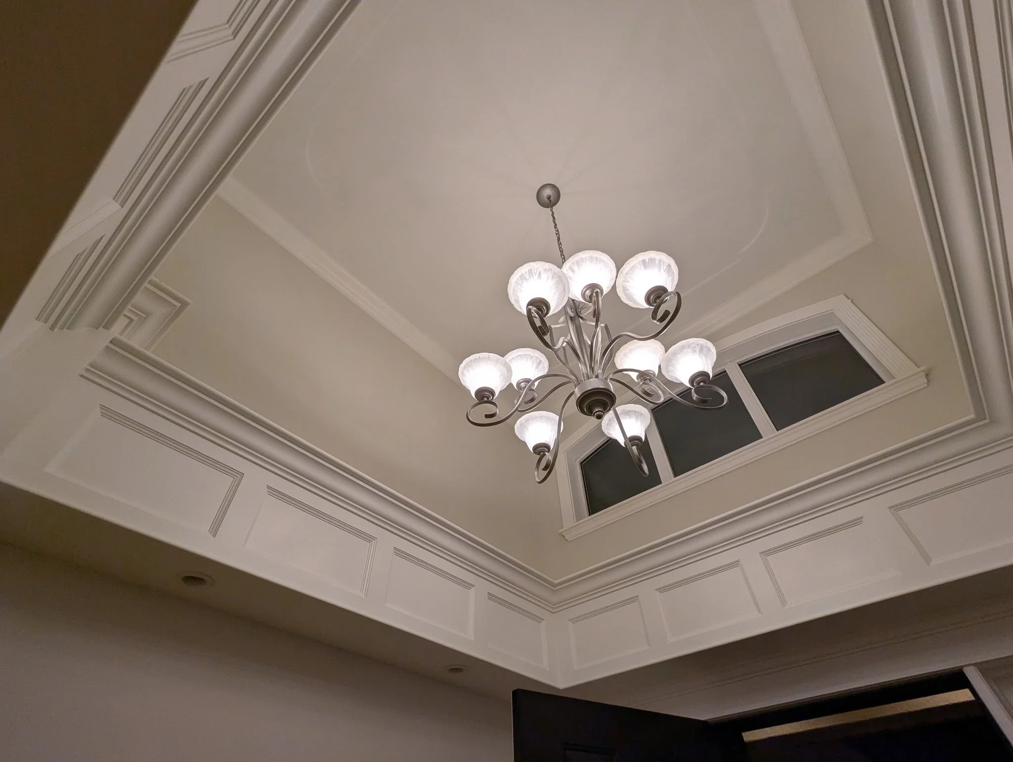 interior-trim-and-ceiling-painting-with-crown-moulding-in-okanagan-home