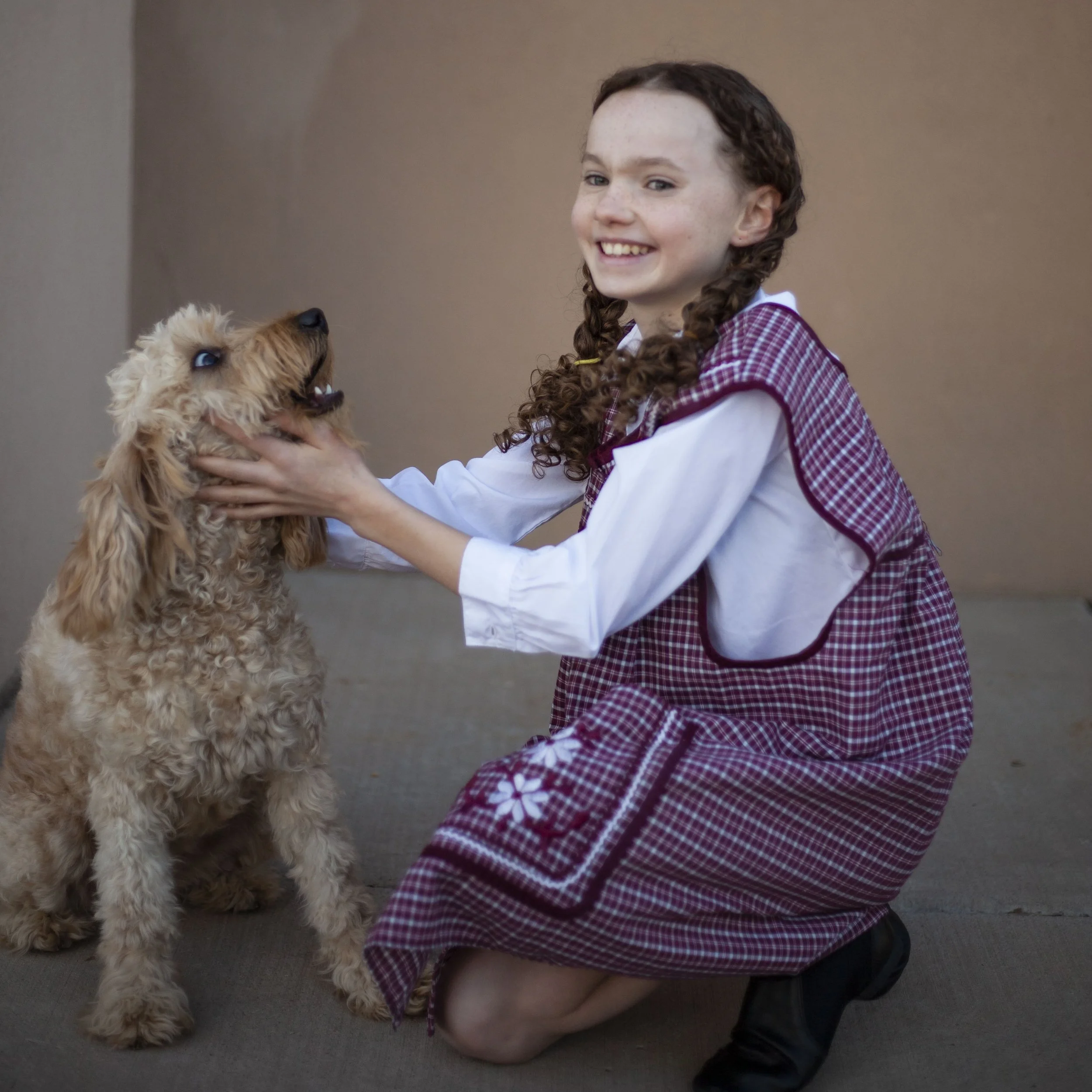 AnniePromos_1001.jpg
