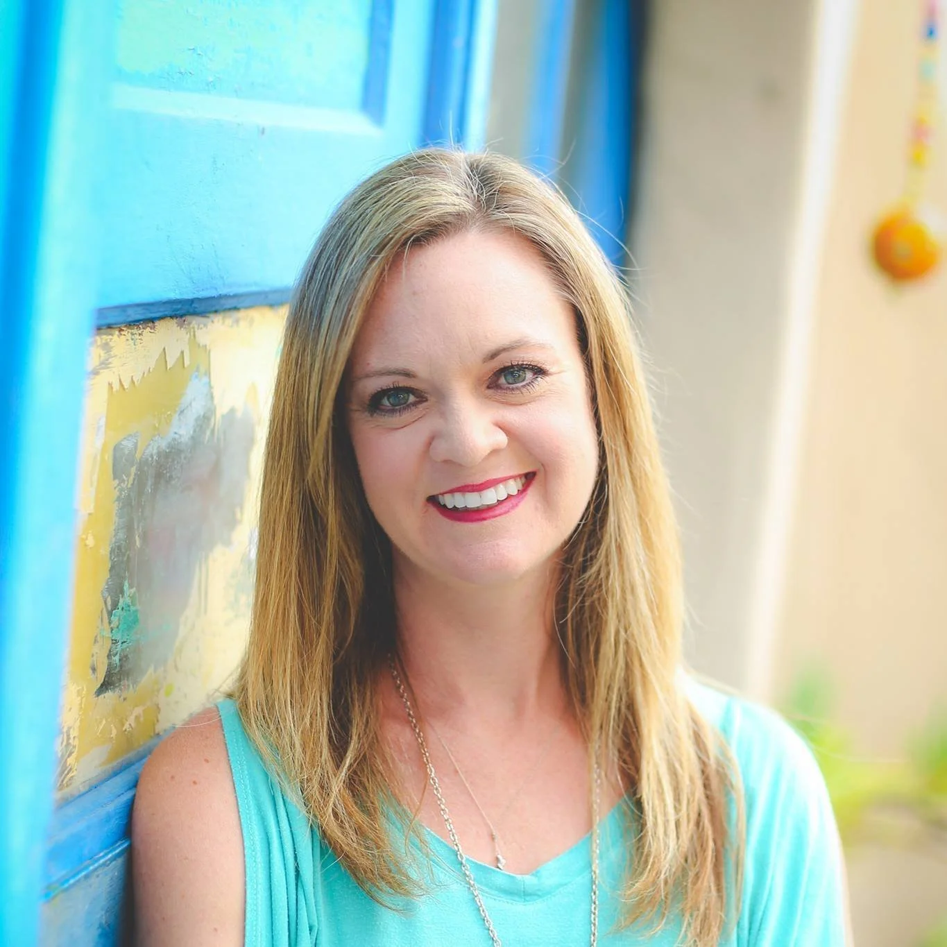 Sharla Mandere headshot