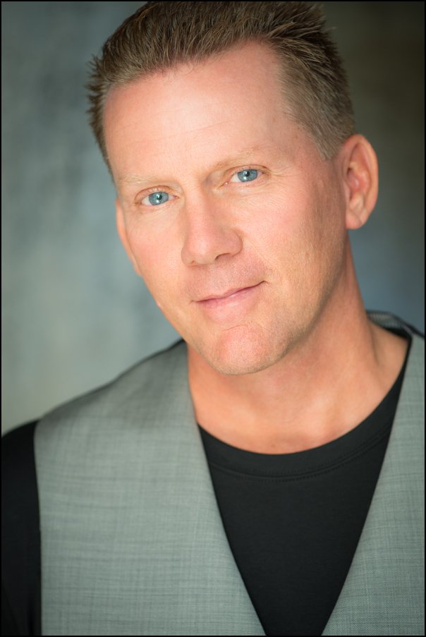 Dave Davlin Headshot JPEG.jpeg