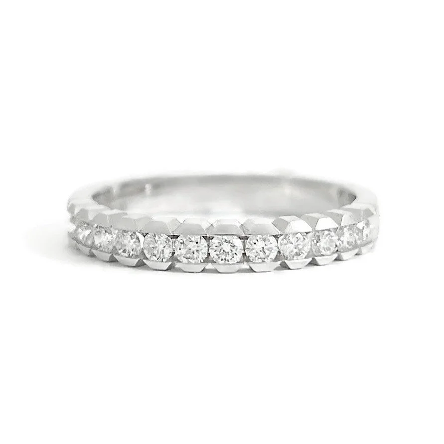 Scalloped Channel Diamond Ring