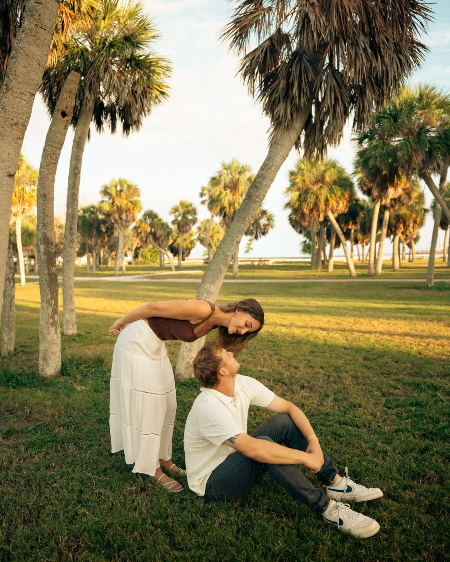 Elea and Eric💌

This session is so special to me!! Elea was the winner of my 500 follower giveaway, and it was SO much fun getting to plan her dream photoshoot together! Well, that dream got even better when Eric messaged me a few days before asking