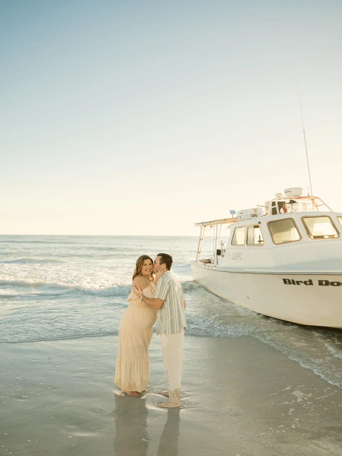 Sailing into their next chapter 💛⛵️

So exited to share this session especially because Hannah and John just welcomed their precious baby boy into the world!!! Being able to capture these moments is something I will neverrr take for granted!!!
&bull