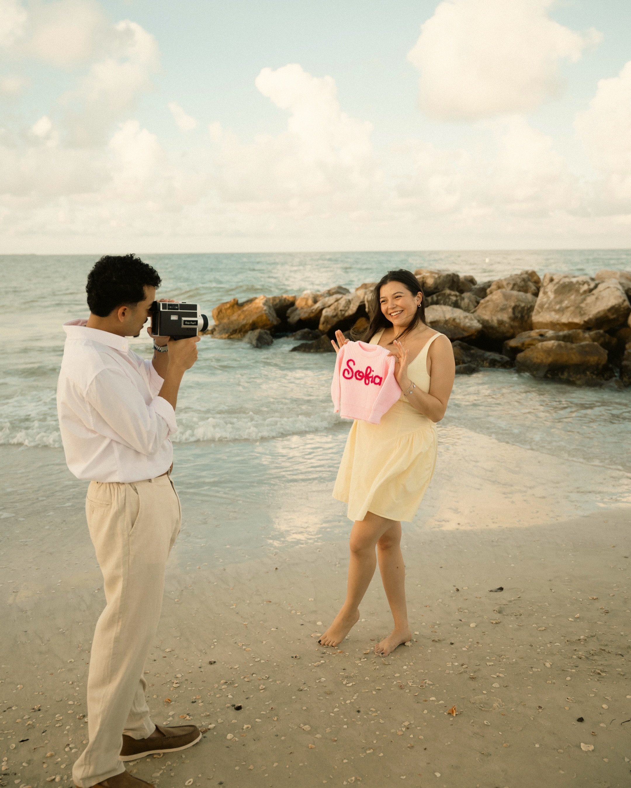 S &amp; J sunrise session couldn&rsquo;t have been more perfect 🤍 a little piece of their story captured before welcoming their little girl!!! 

#stpetersburgphotographer #clearwaterphotographer #pregnancyannoucement #tampabayphotographer #beachcoup
