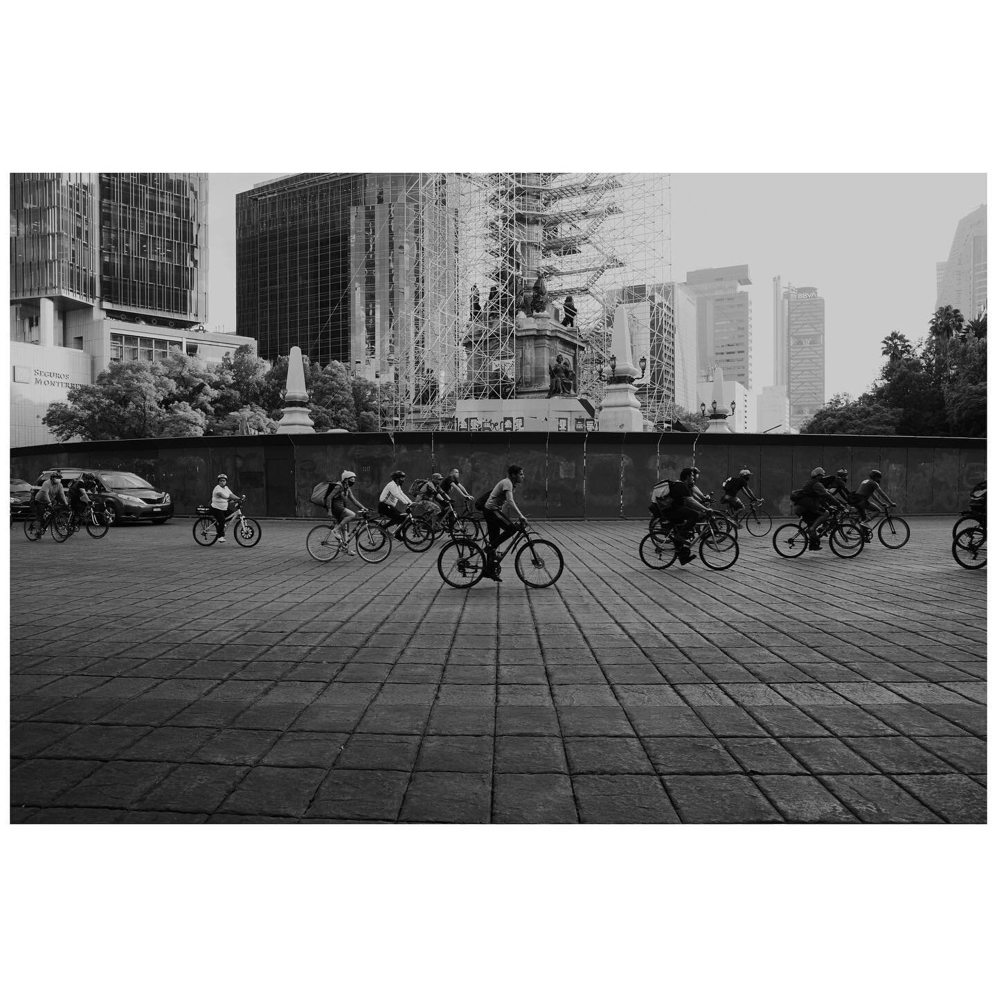 bike ride
.
.
.
.
#city #cityscape #street #streetphotography #bike #bicycles #shadow #statue #blackandwhite #blackandwhitephotography #Fuji #FujiXT4 #XT4 #photography #dailychallenge #digitalphotography #affinityphoto