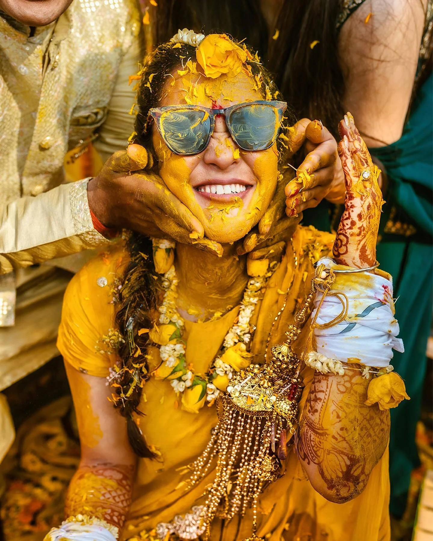 In frame :- Shovan &amp; Gayatri

@wedding_vault

#wedmeplz #wedzo #weddingbrigade #weddingzin #weddingbling #weddingzasia #wedsingwireindia #weddingfables #weddingsutra #weddingmantra #zowed #wedzo #shaadiwaliinspirations #shaadimagic #shaadisaga #s