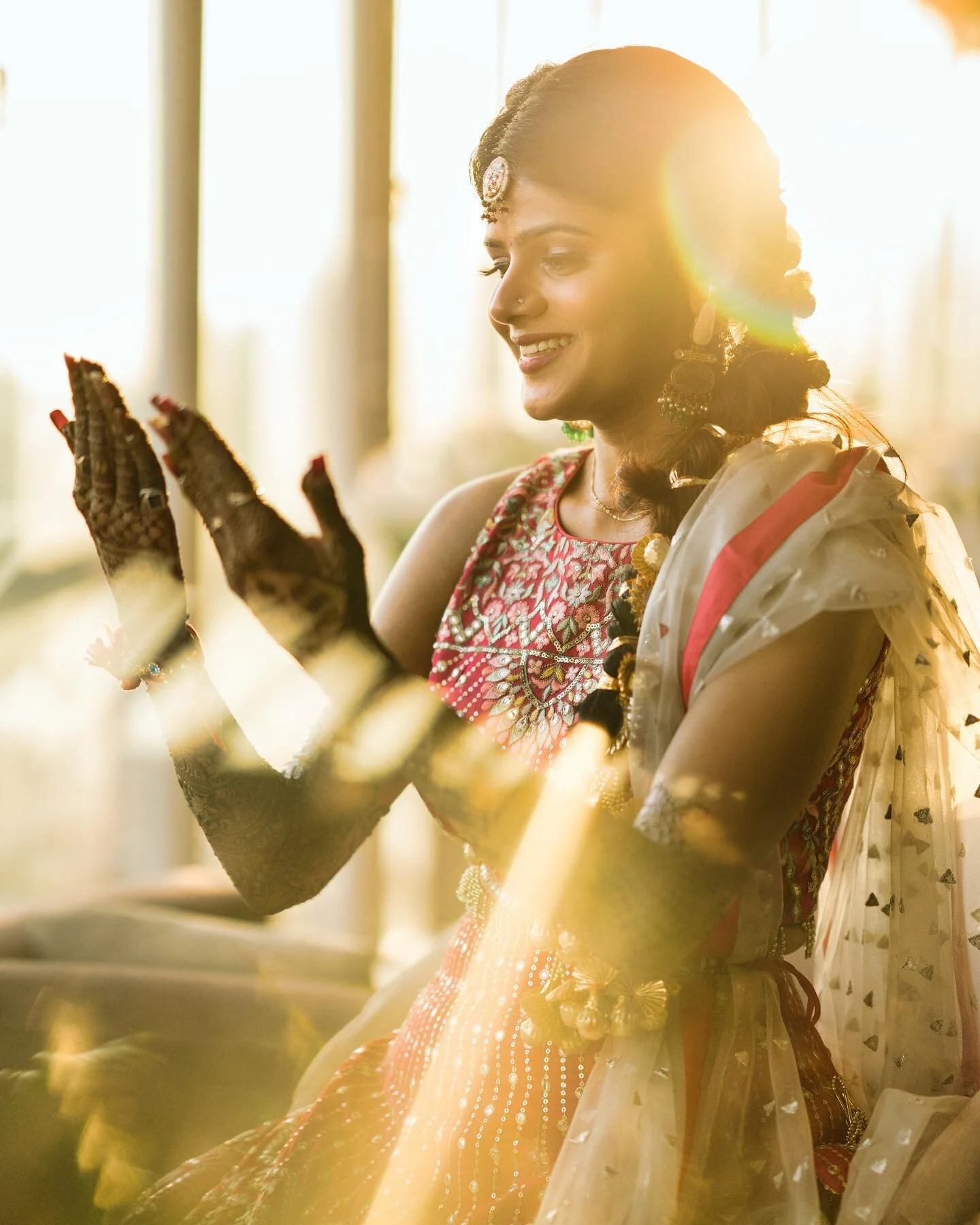 In frame :- @vaishali186nigam 

@wedding_vault 

#wedmeplz #wedzo #weddingbrigade #weddingzin #weddingbling #weddingzasia #wedsingwireindia #weddingfables #weddingsutra #weddingmantra #zowed #wedzo #shaadiwaliinspirations #shaadimagic #shaadisaga #sh