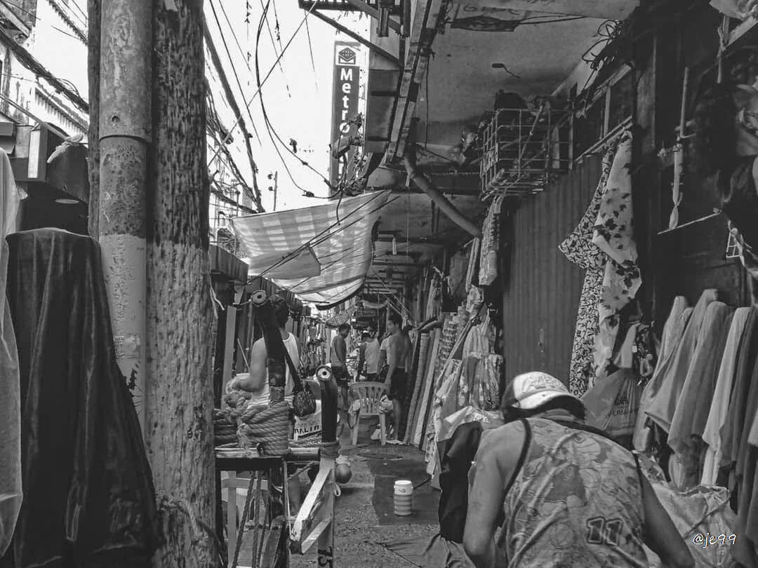 Divisoria side walk view. This photo taken last year only.