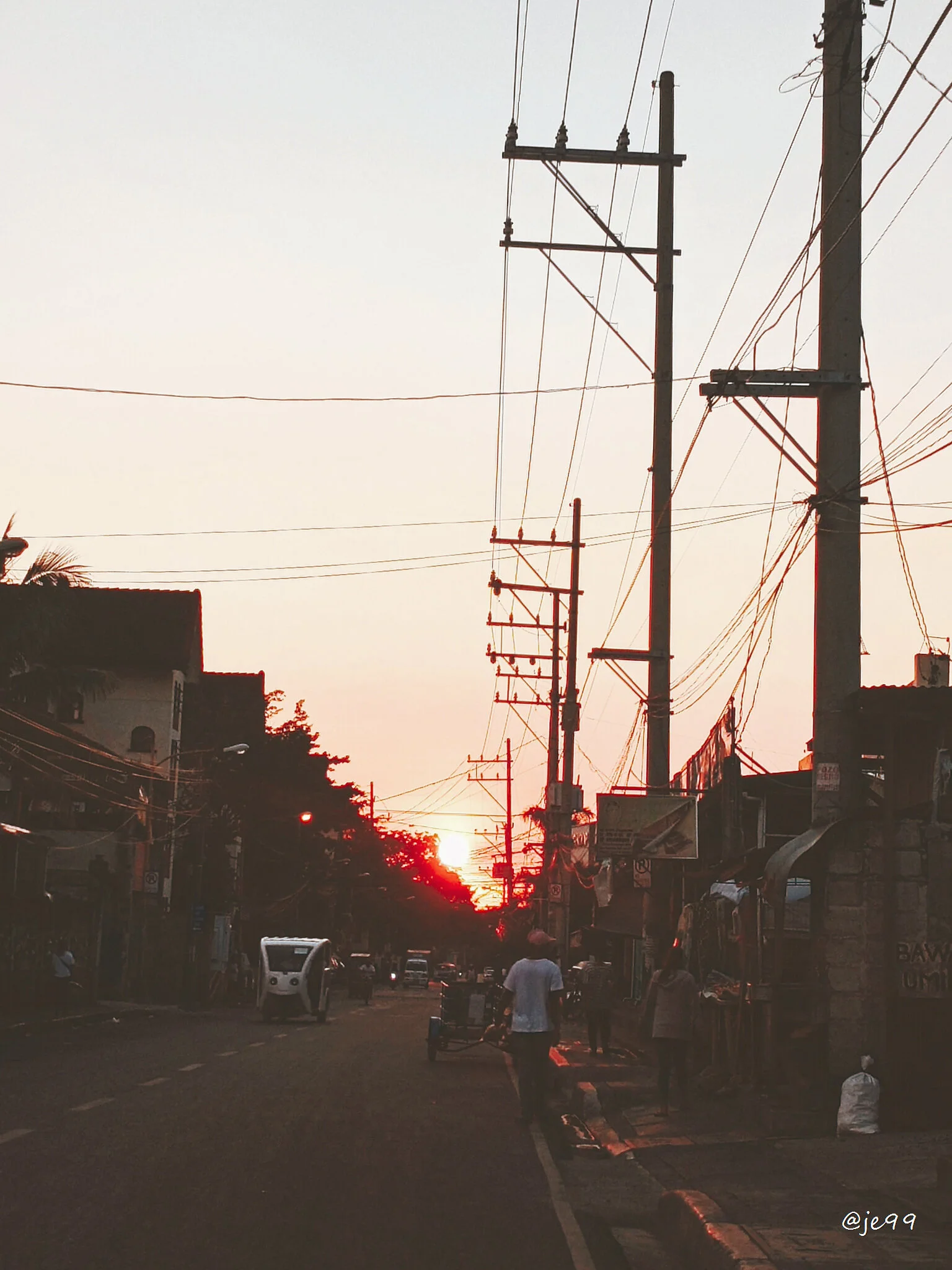 Sunset near the Pasig Mega market.