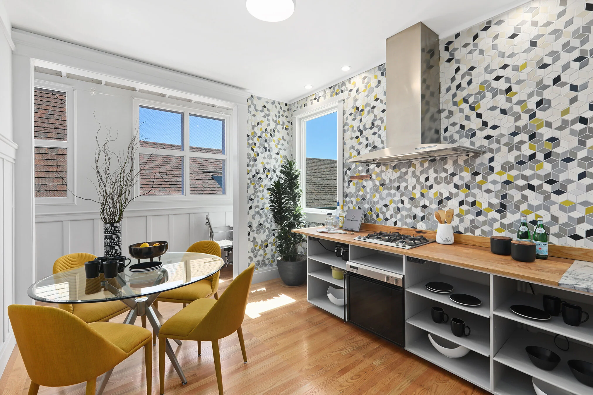 SOLD! 1203 Noe St