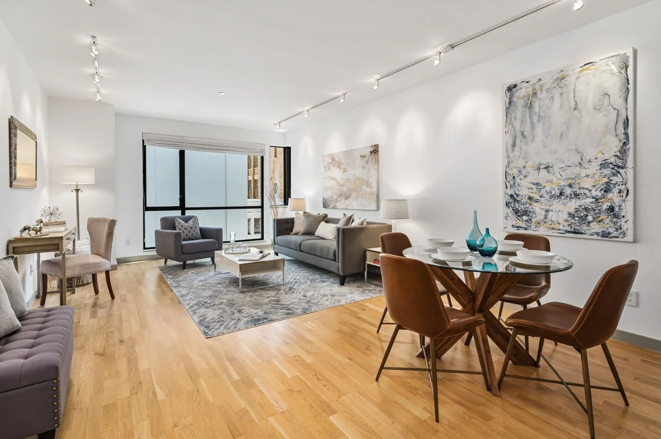 Just Listed: 233 Franklin #305
