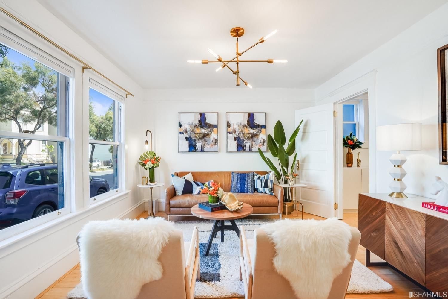 SOLD! Chic Noe-Mission Flat