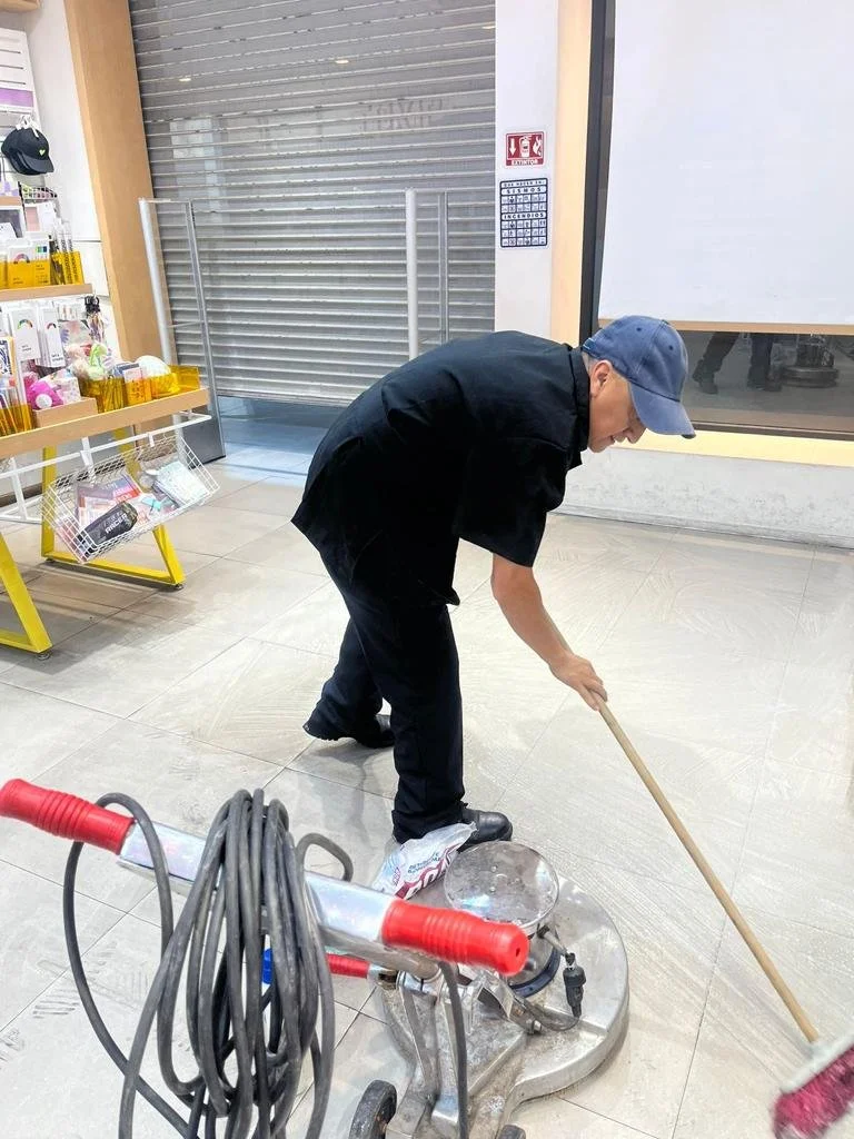 LIMPIEZA DE OFICINAS