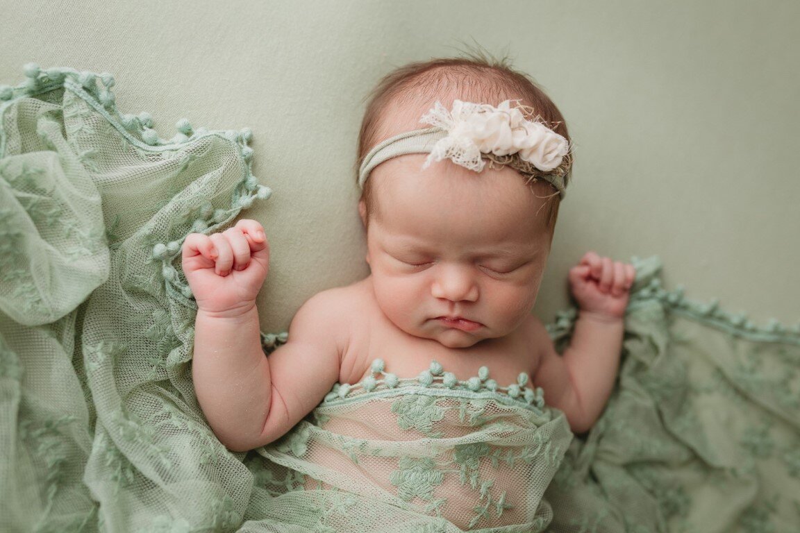 newborn portfolio (23).jpg