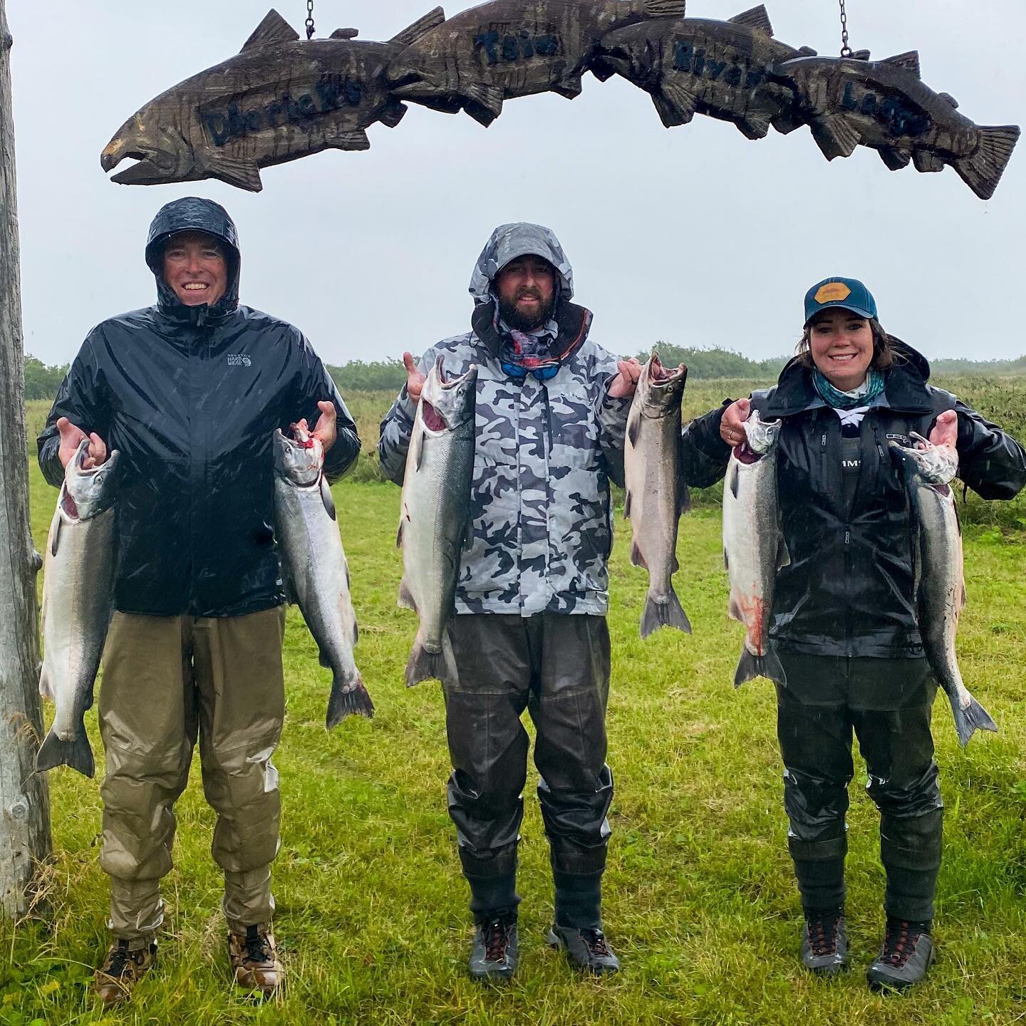 &lsquo;Tis the season to be wet and freezin&rsquo; #dsgouterwear #dsgfish #doingsomethinggreat #alaska #salmonfishing #flyfishingwoman #womenfishing