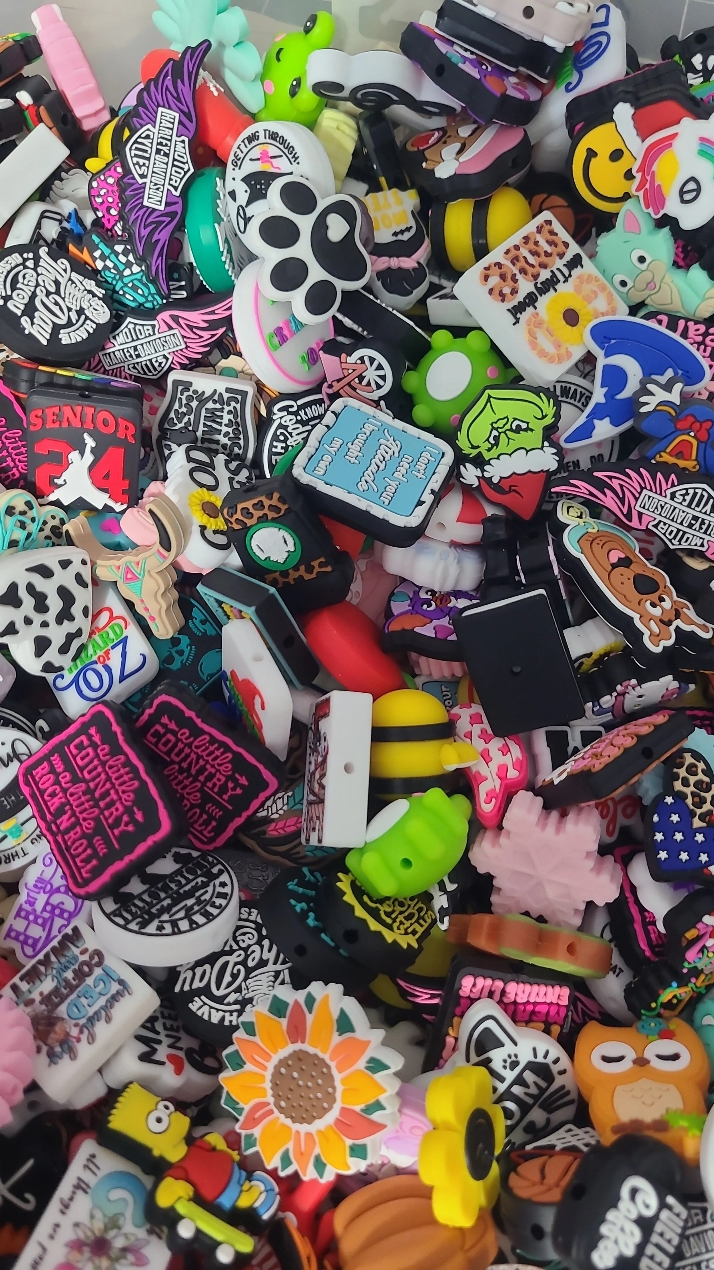 Mixed bag Focal bead scoop QTY 50