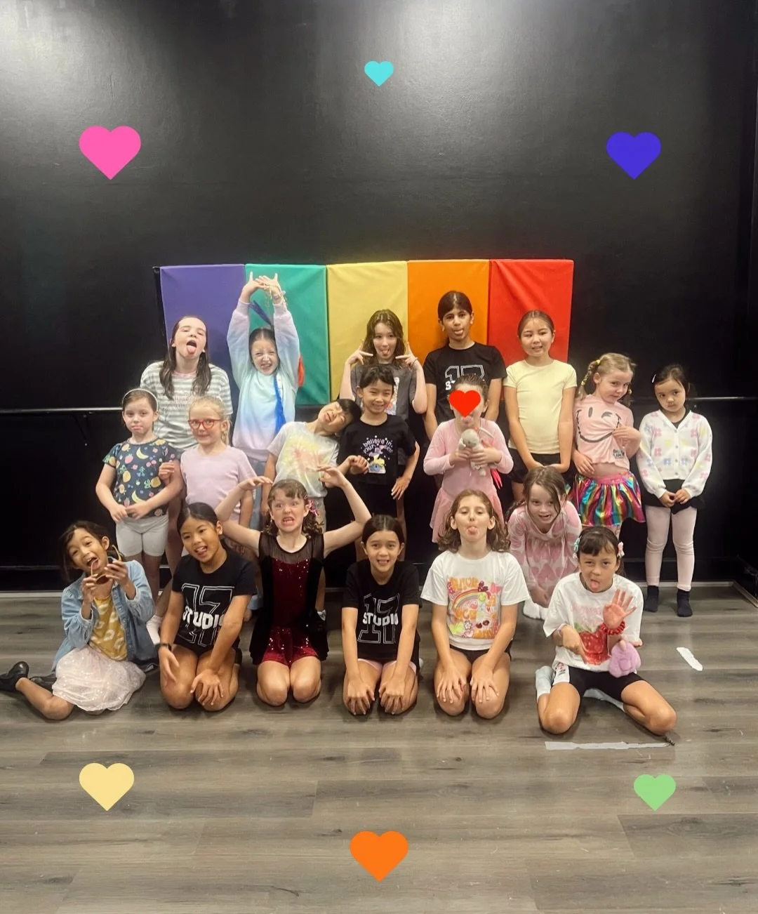 COLOURFUL SATURDAY ❤️💛🩷💚💜🧡💙